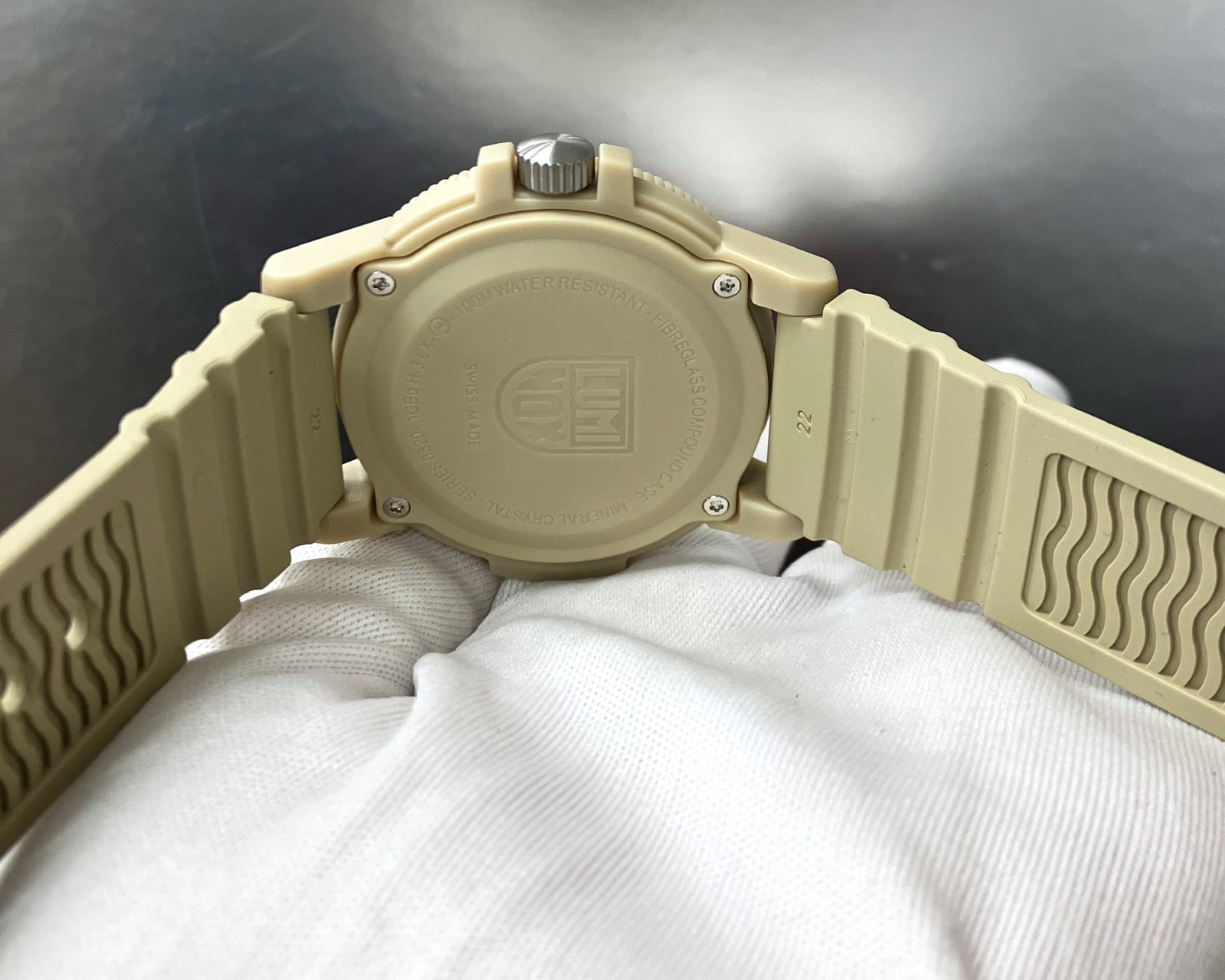 Luminox Leatherback Sea Turtle Giant 44mm Sand Dial Rubber Men’s Watch XS.0326