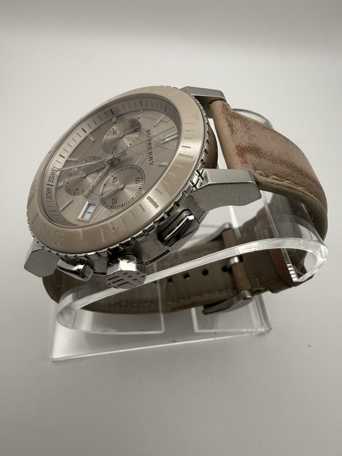 Burberry The City BU9702 Chronograph Leather Strap Quartz