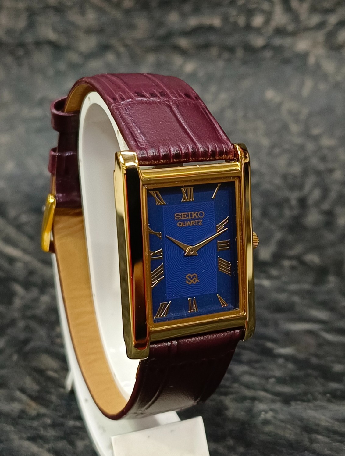 Vintage Seiko Quartz Tank Watch, Seiko Slim Blue Dial