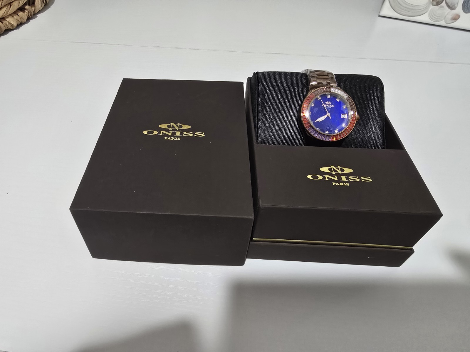 ONISS SWISS MOVEMENT , AUSTRALIAN CRISTAL ACCENT BLUE MOP DIAL,ON7324-60BURG