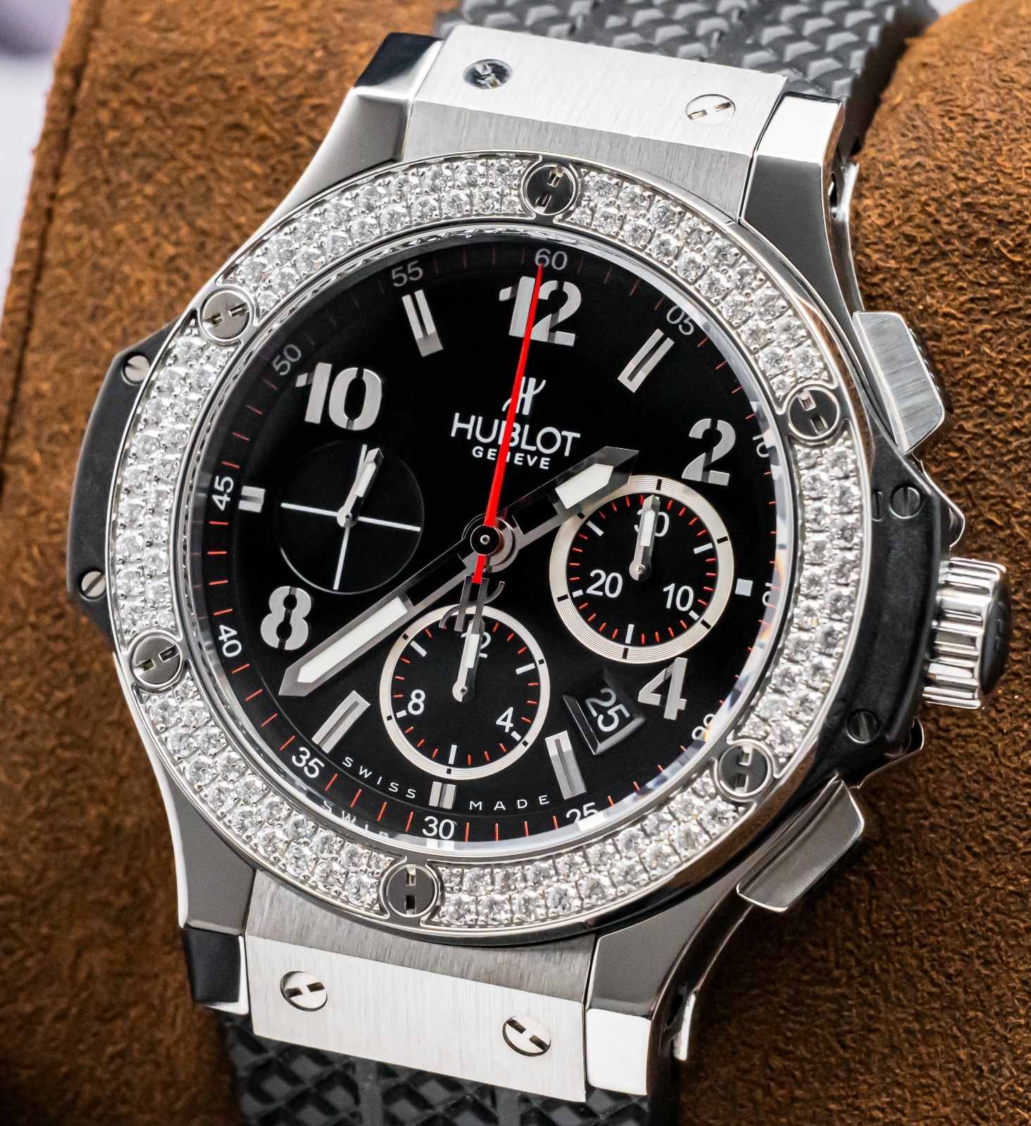 Hublot Big Bang 44 Original Diamond $20K MSRP FACTORY-SET 301.SX.130.RX.114