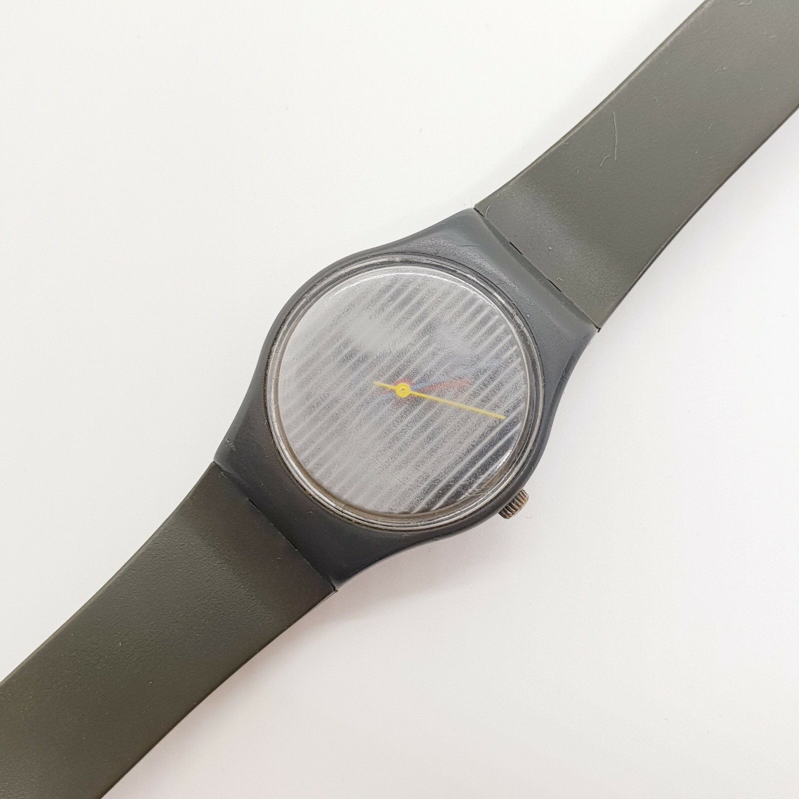 Vintage Red Yellow Blue Black and White Swatch Lady Watch for Women and Girls