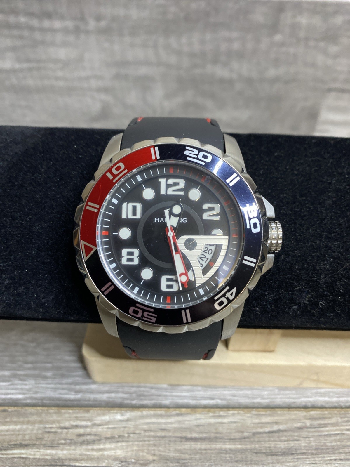 Men’s Harding HA06 Black Red Dive-Style Watch Black Dial 50mm Rubber Strap