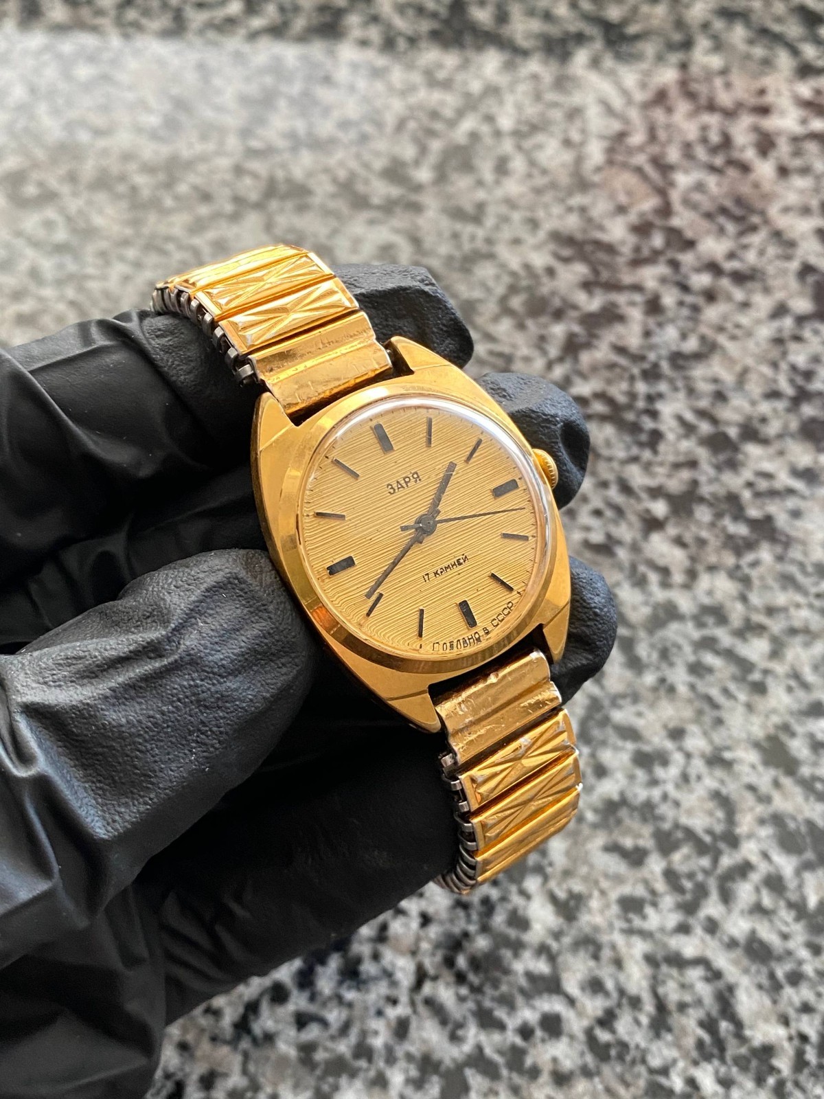 Vintage Zaria zarja Watch Original Soviet mechanical Wristwach Gold Platet Au-10