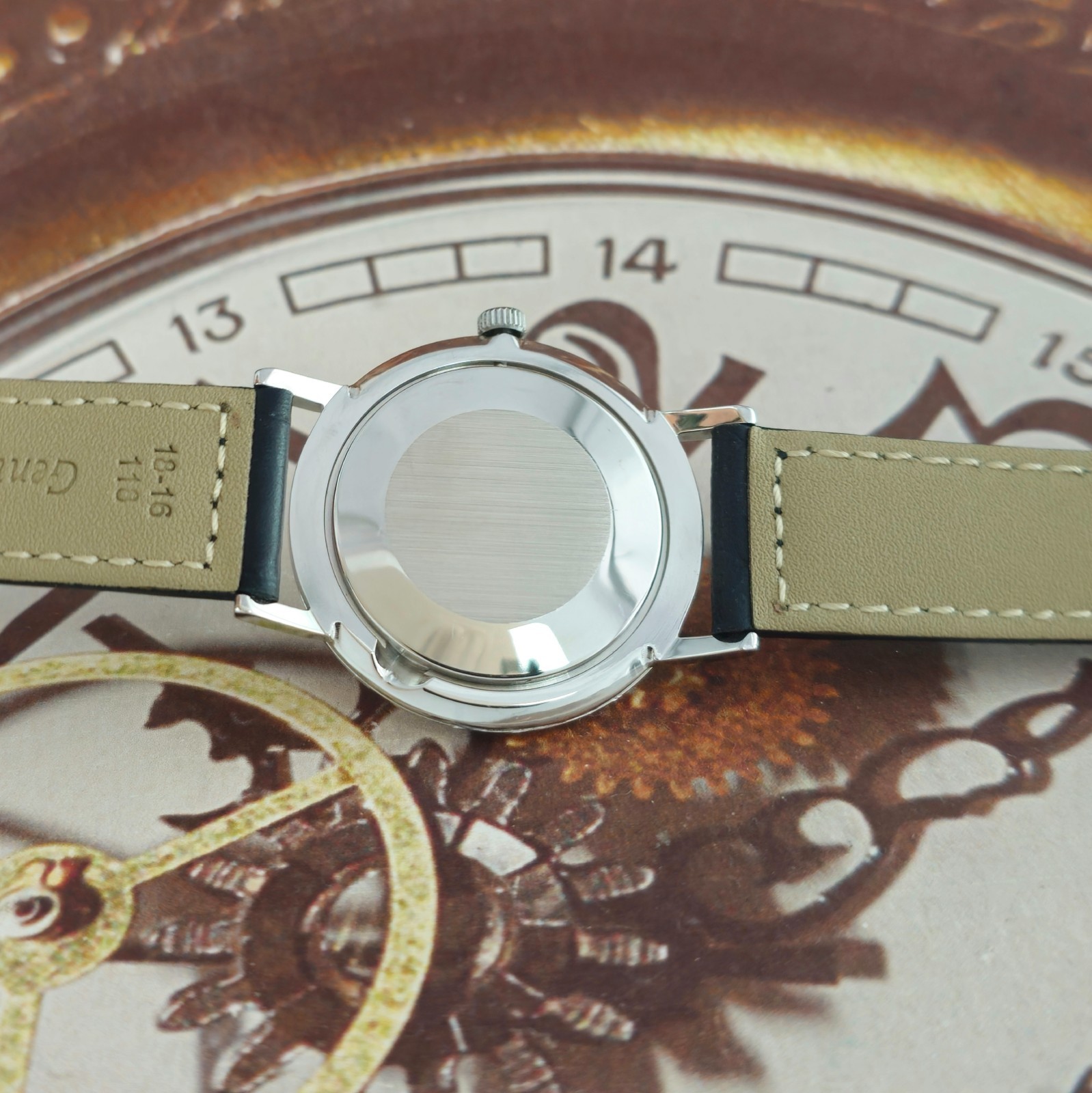 Watch USSR Poljot De LUXE Ultra SLIM 23 Jewels Soviet Vintage Wristwatch 2209