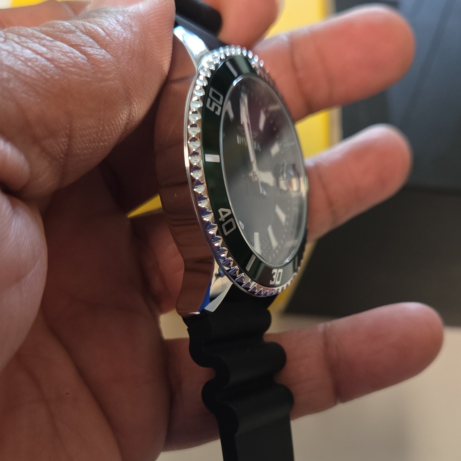 Invicta Men’s Diver Watch – Black Dial Green Bezel Quartz 200m Date Rubber
