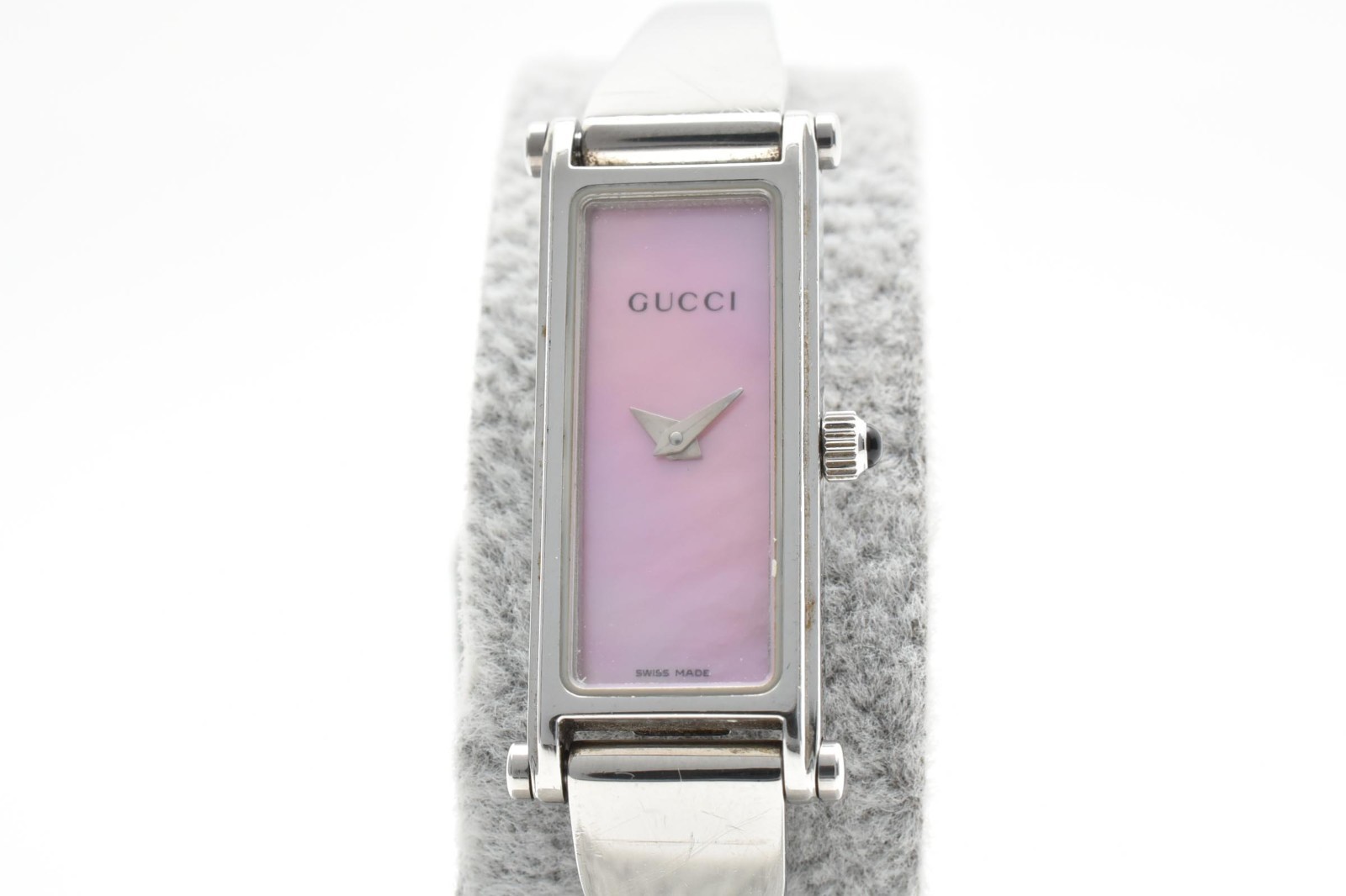 Vintage [N MINT] GUCCI 1500L Silver Pink Shell 12mm Qz Bangle Ladies Watch JAPAN