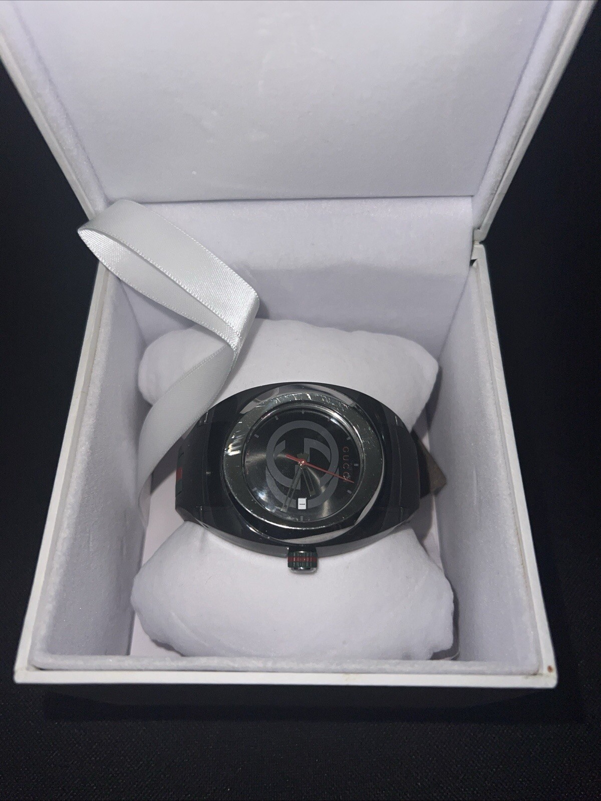 Slightly Used Gucci Sync YA137101 Black Rubber Band Gucci Logoed Dia Men’s Watch
