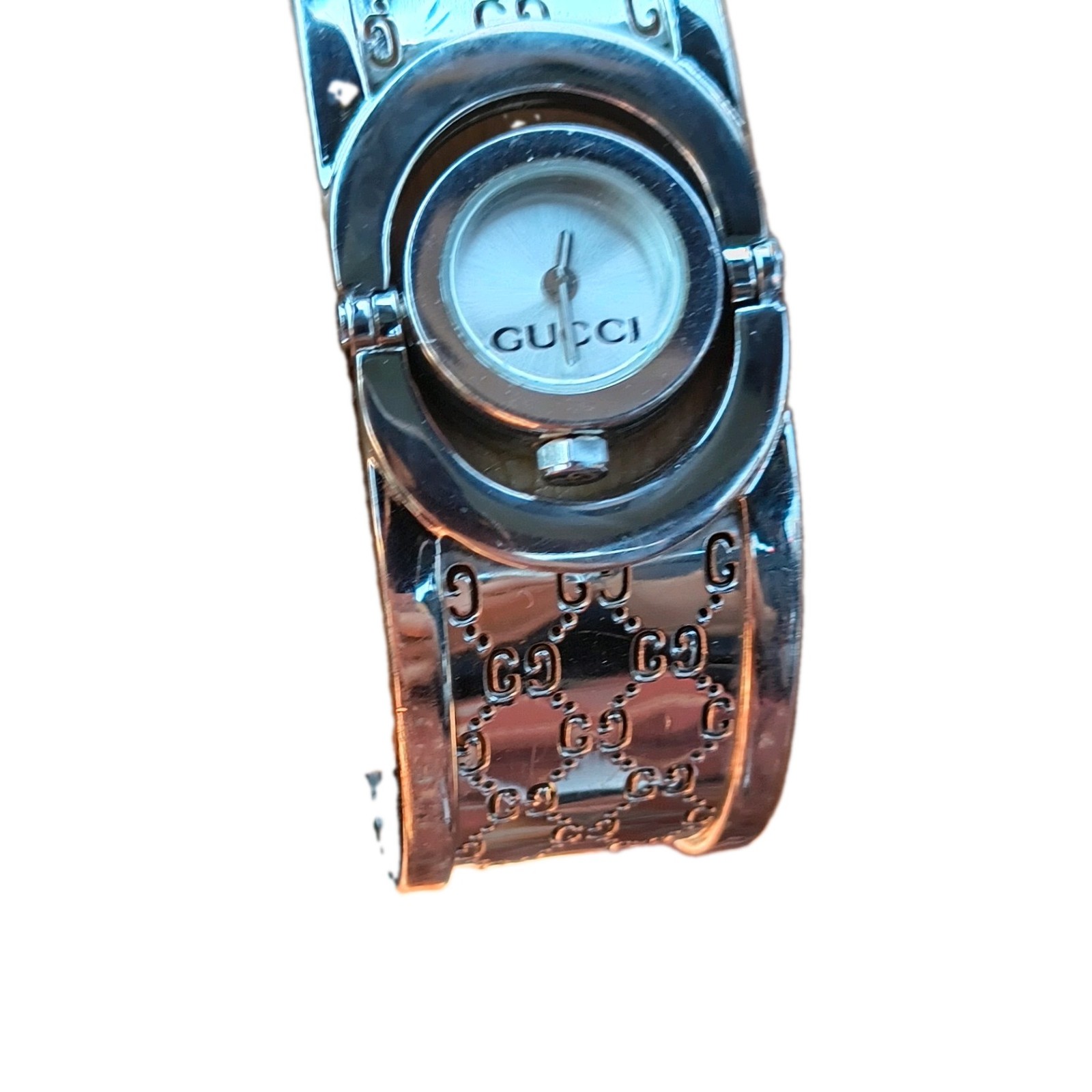 Gucci Twirl Women’s Quartz Silver-Tone Stainless Bracelet Analog Wristwatch
