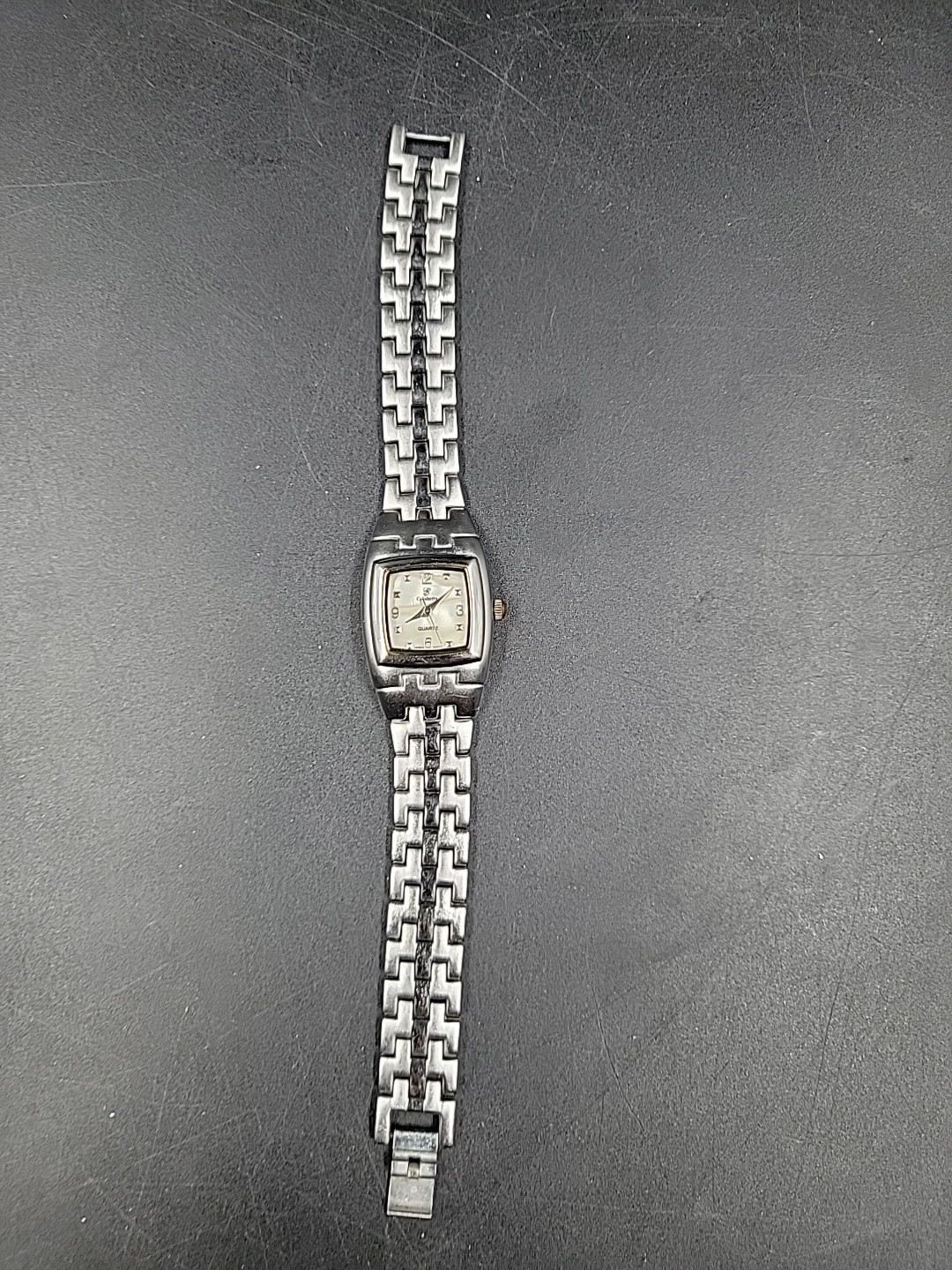 Celebrity Ladies Fashion Quartz Watch 17mm Rectangle Silver Tone Bracelet Band
