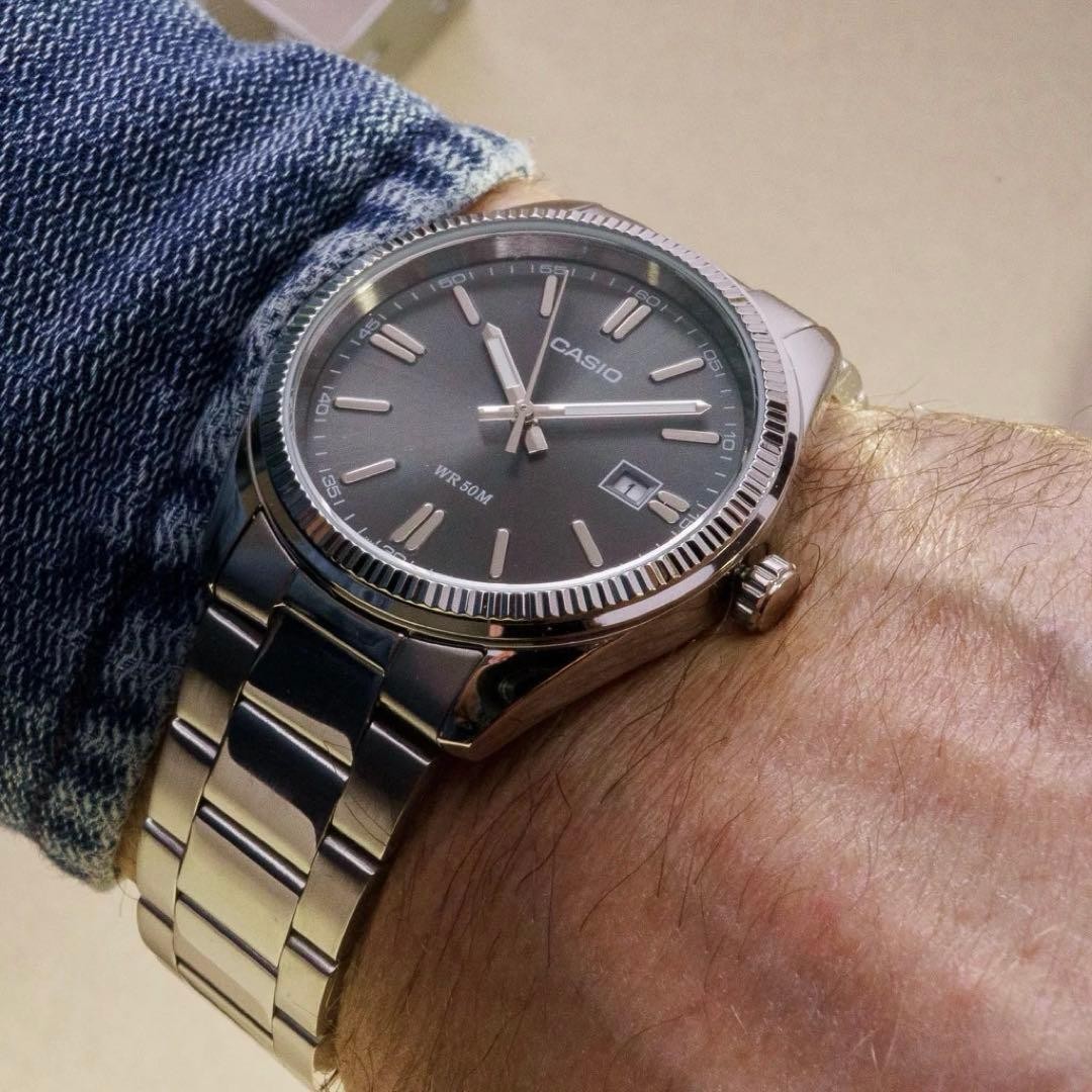 Casio Analog Watch, Brand New, Imported from Overseas, Stainless Steel, Simple D