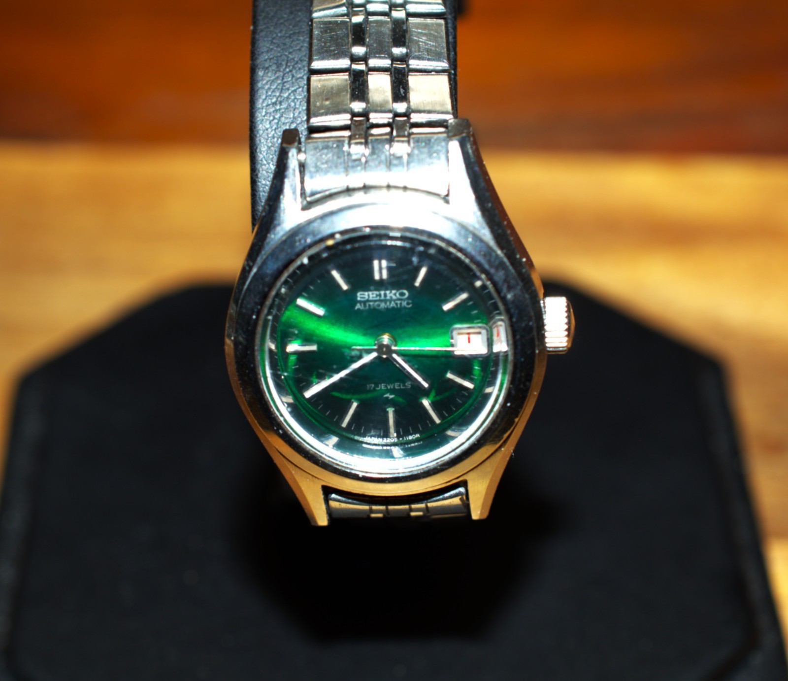 SEIKO 2205-0690 Automatic – 17 J – Emerald Dial – Band 170mm – Nov ’74 – TP-1573