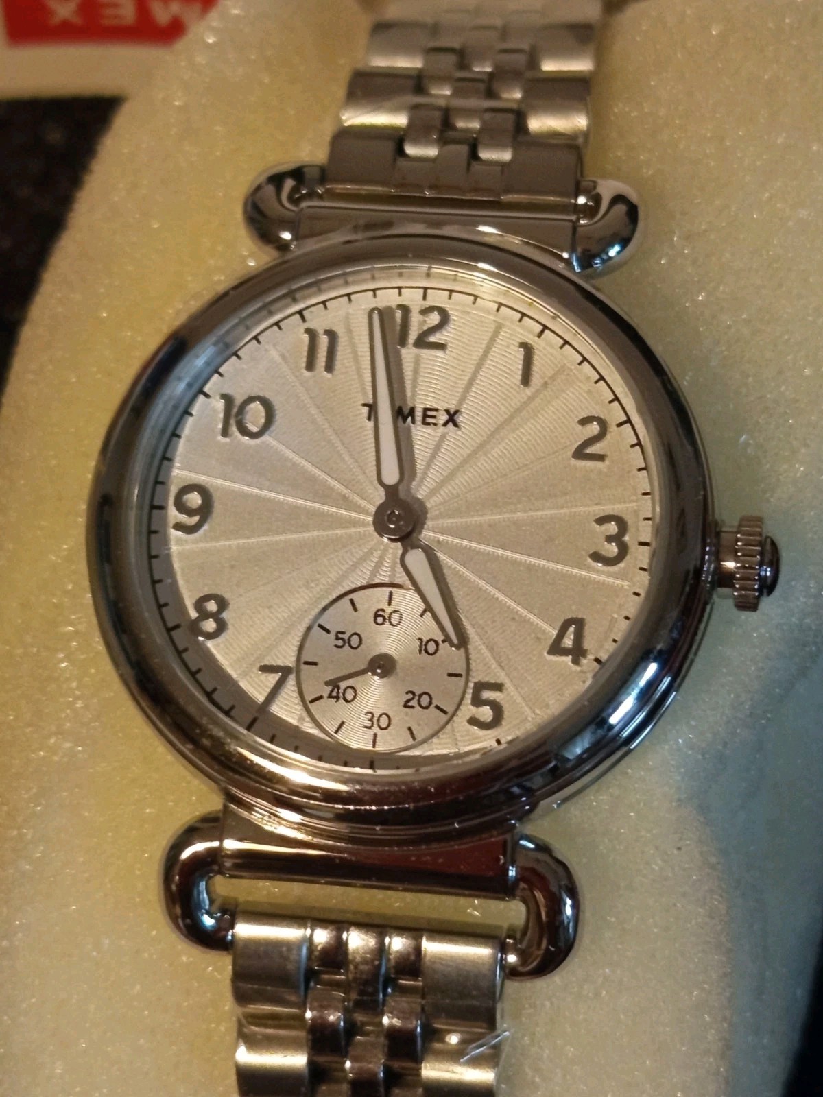 Timex The Waterbury Classic Chrono 40mm Watch NEW NEW Wristwatch
