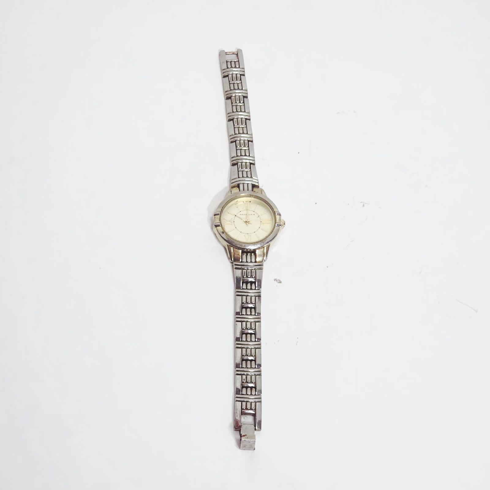 Anne Klein Ladies Quartz Watch Needs Battery 6.75in Wrist AK2280 Y121E