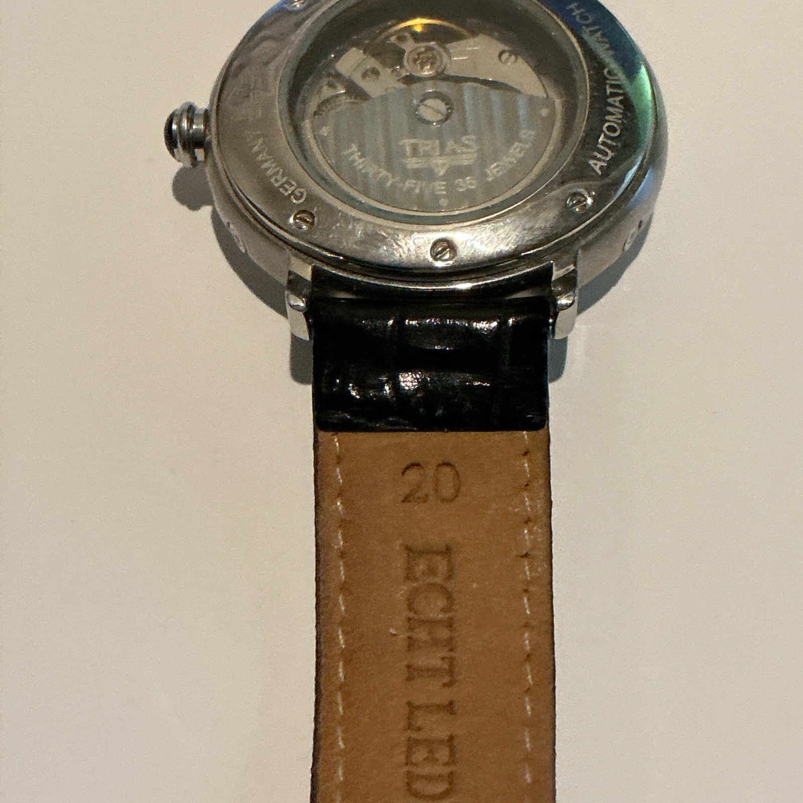 TRIAS GERMANY AUTOMATIC OVAL GLASS WATCH 35 JEWEL
