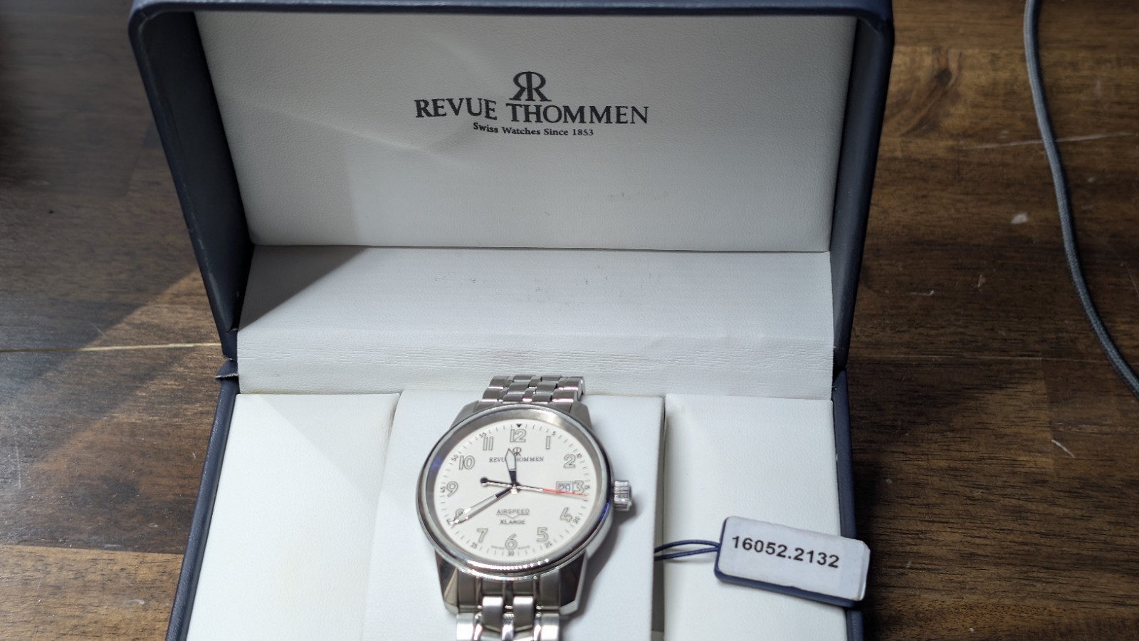 Revue Thommen Airspeed XLarge 39mm Auto SS Silver Bracelet White Dial Date Box