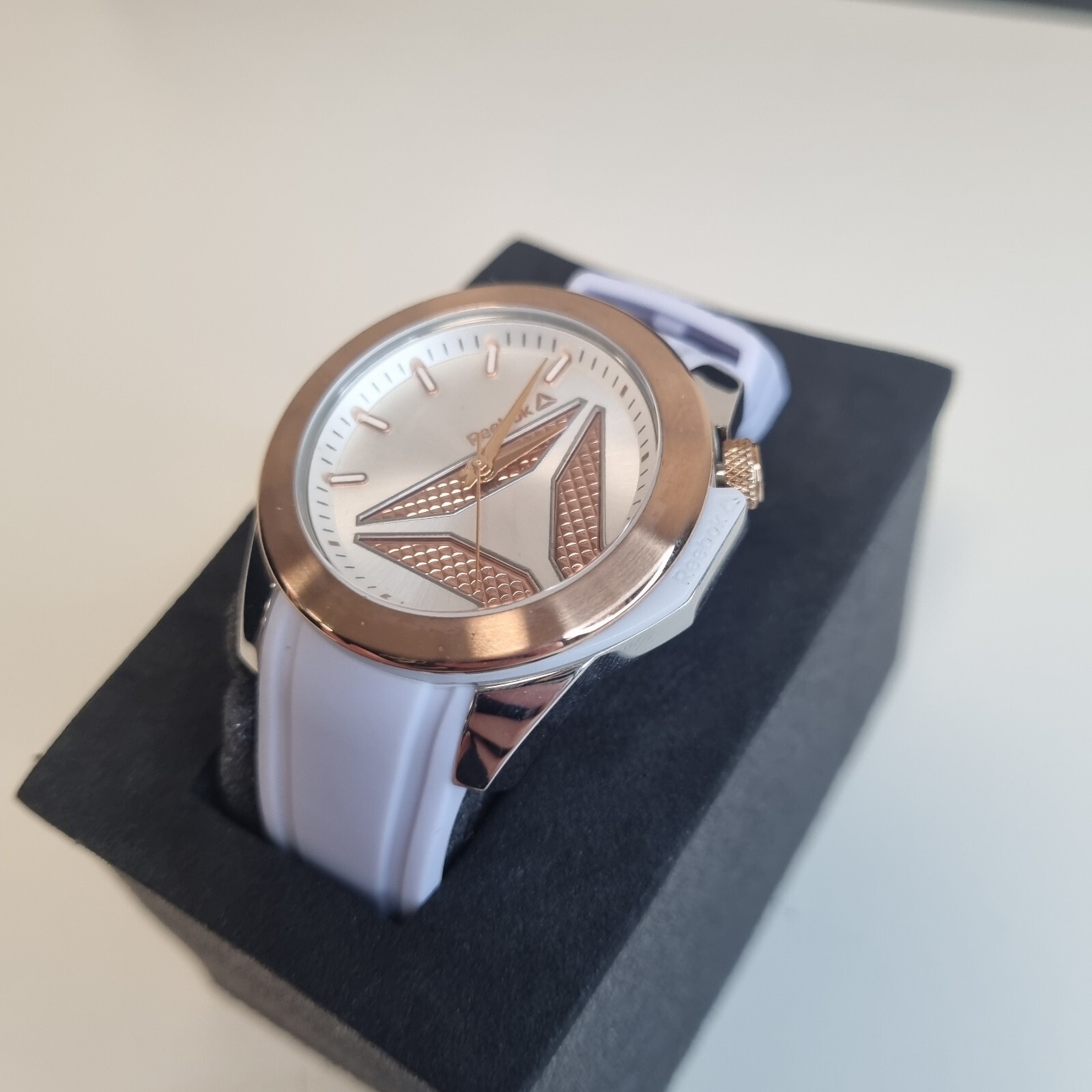 Reebok Diane White Rose Gold Women’s Wrist Watch RD-DIA-L2-S1IS-13 New Old Stock