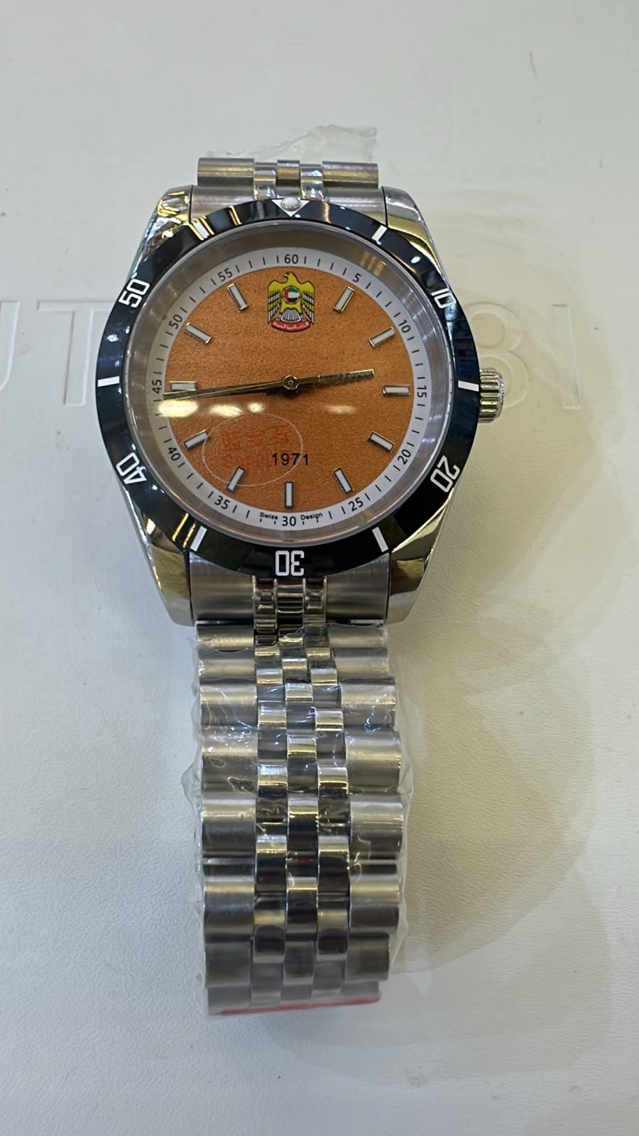 Chairman Geneve 1971 UAE Emblem Quartz Men’s new Watch Sand Dial Box Stainless