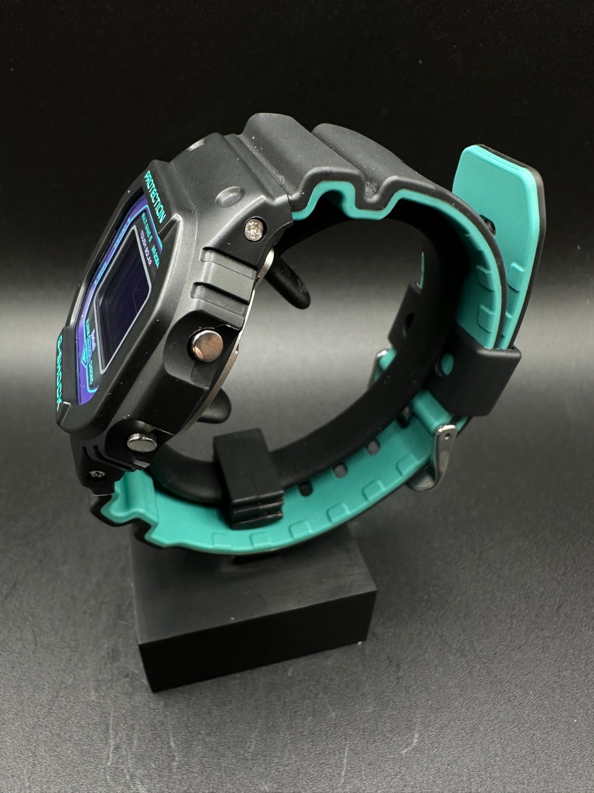 Casio G-Shock 90’s Color Blue Purple Bluetooth Solar Digital Watch GW-B5600BL-1