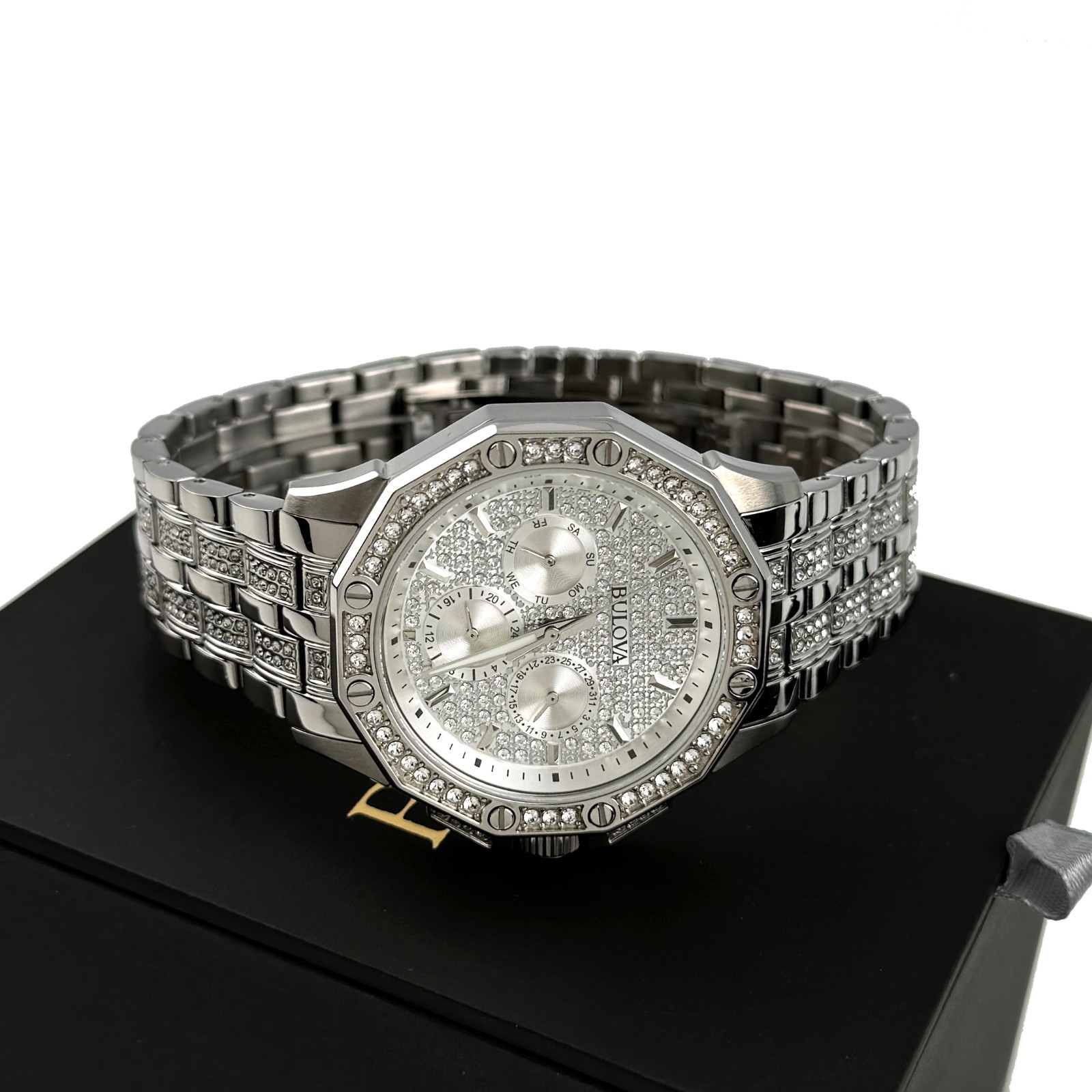 Bulova Crystal Octava 96C134 Quartz Silver PaveDial Stainless Men’s Watch 41.5mm