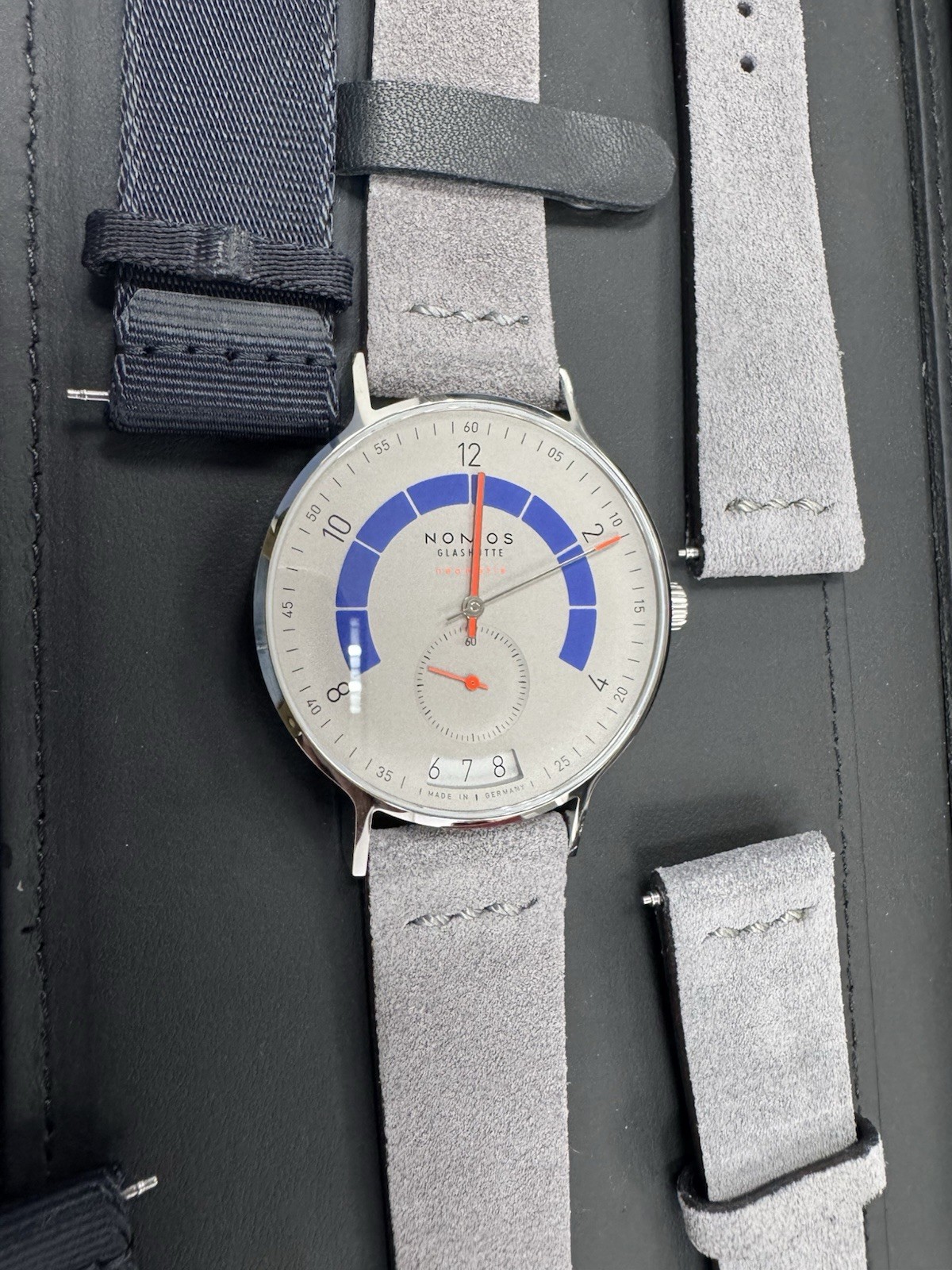 Nomos Autobahn Silver Dial Stainless Steel 41mm Automatic Movement Men’s Watch