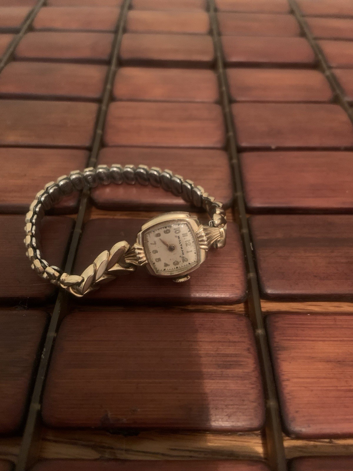 Vintage Waltham Premier 10k Gold Filled Ladies Watch Needs Battery