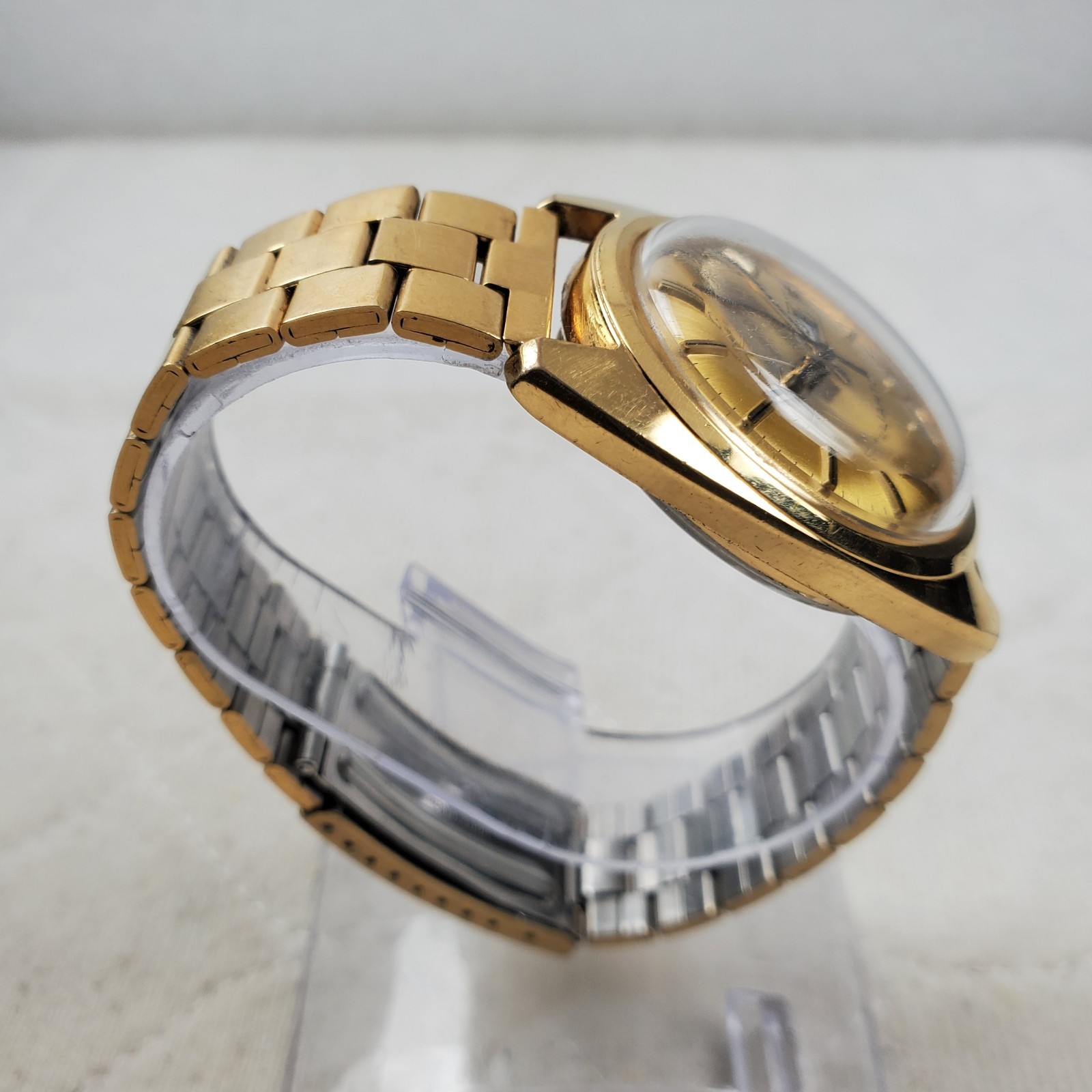 VINTAGE 1970’S TIMEX Q QUARTZ FALCON EYE 96961 06477 ENGLAND DIAL MEN’S WATCH