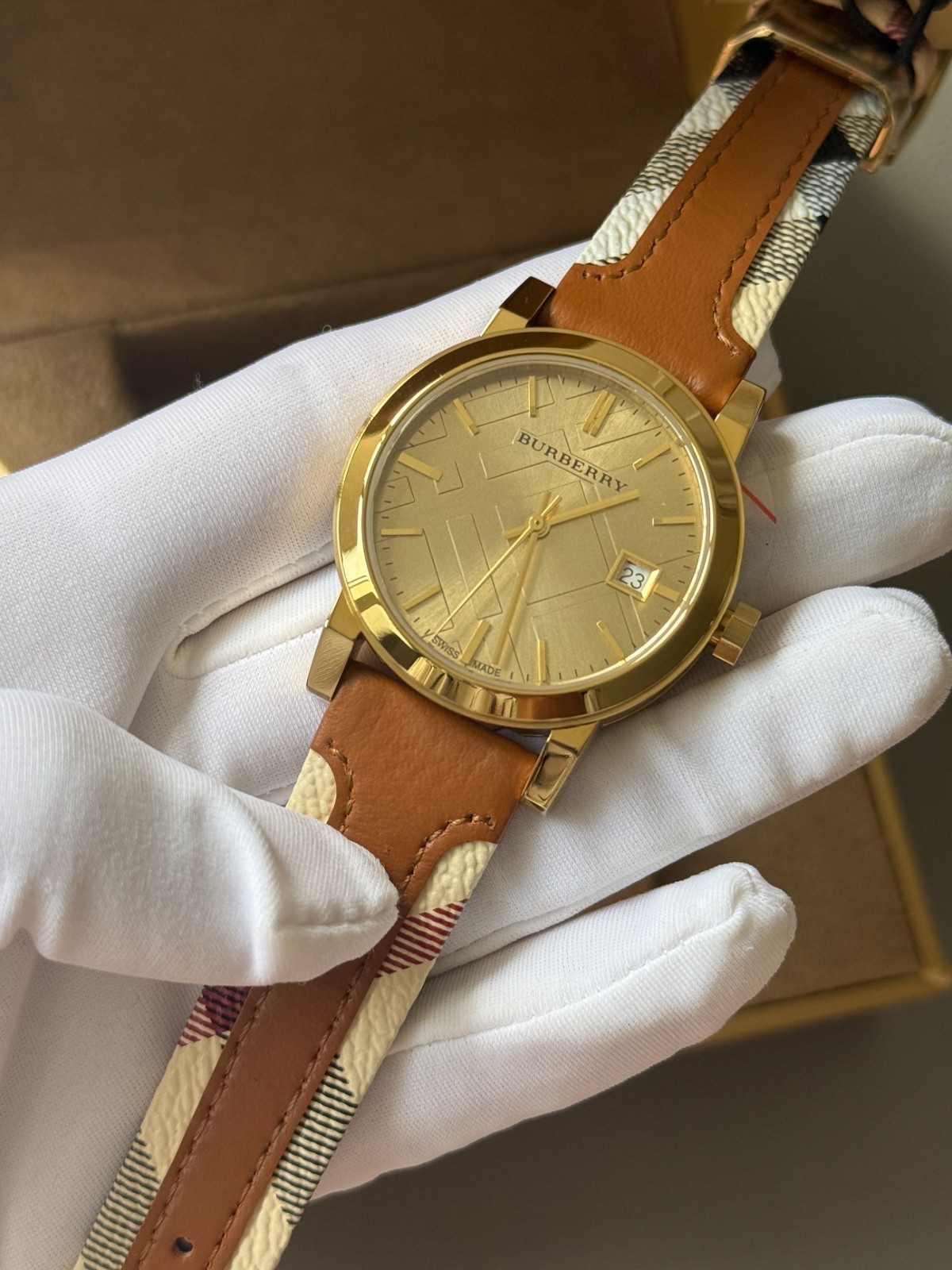 Burberry The City Champagne Dial Tan Leather and Fabric Trim Ladies Watch bu9133