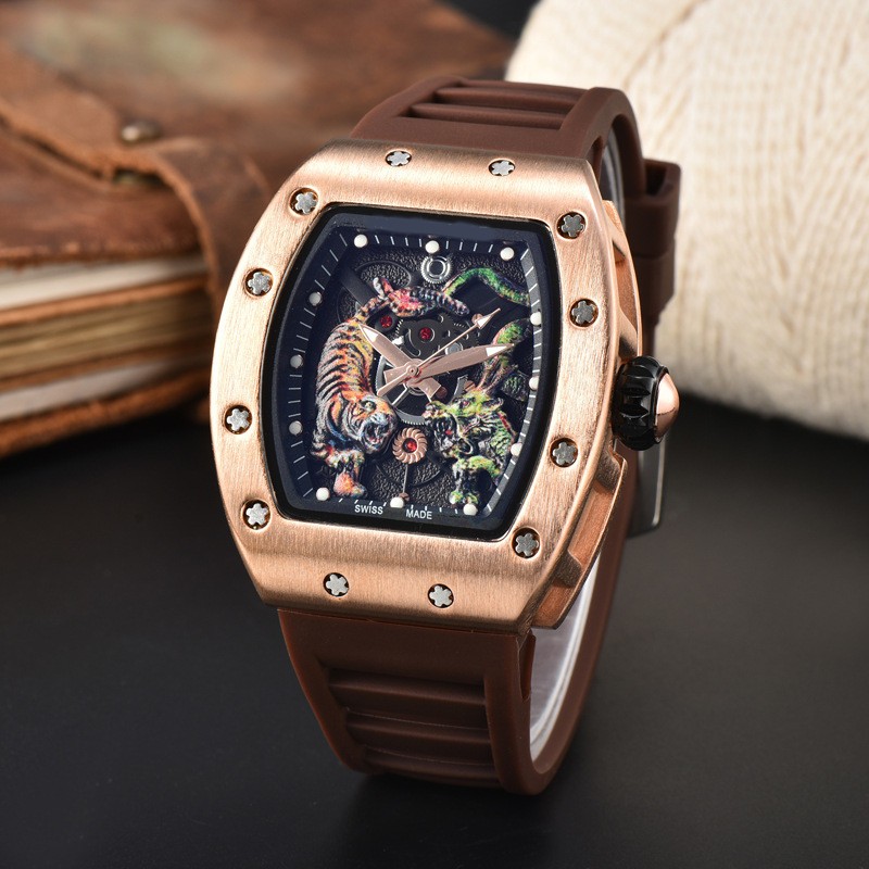 New Sports Men’s Dragon Tiger Pattern Lassa Quartz Watch Skeleton Dial