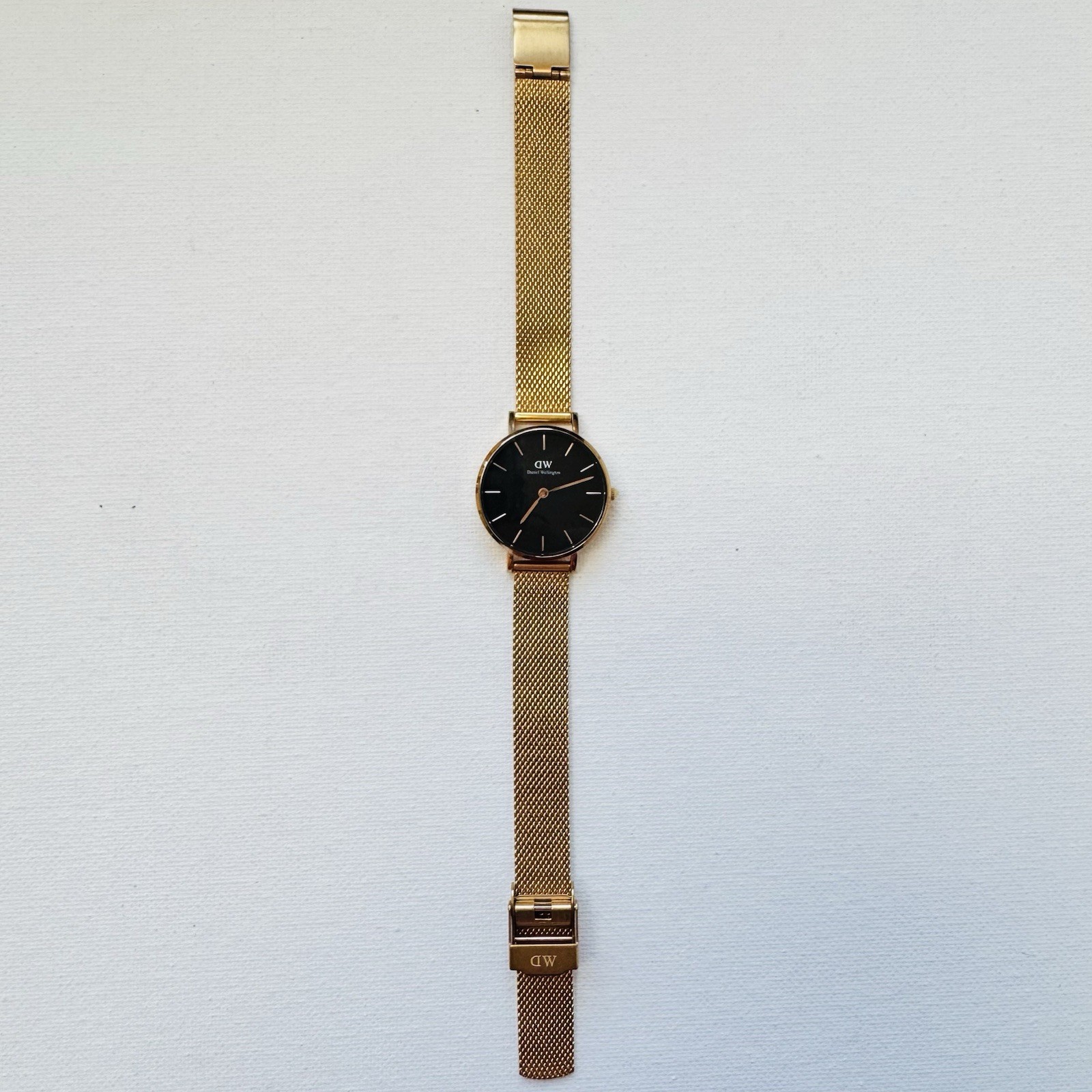 Daniel Wellington Petite Melrose 28mm Women’s Rose Gold Mesh Black Dial B28R01
