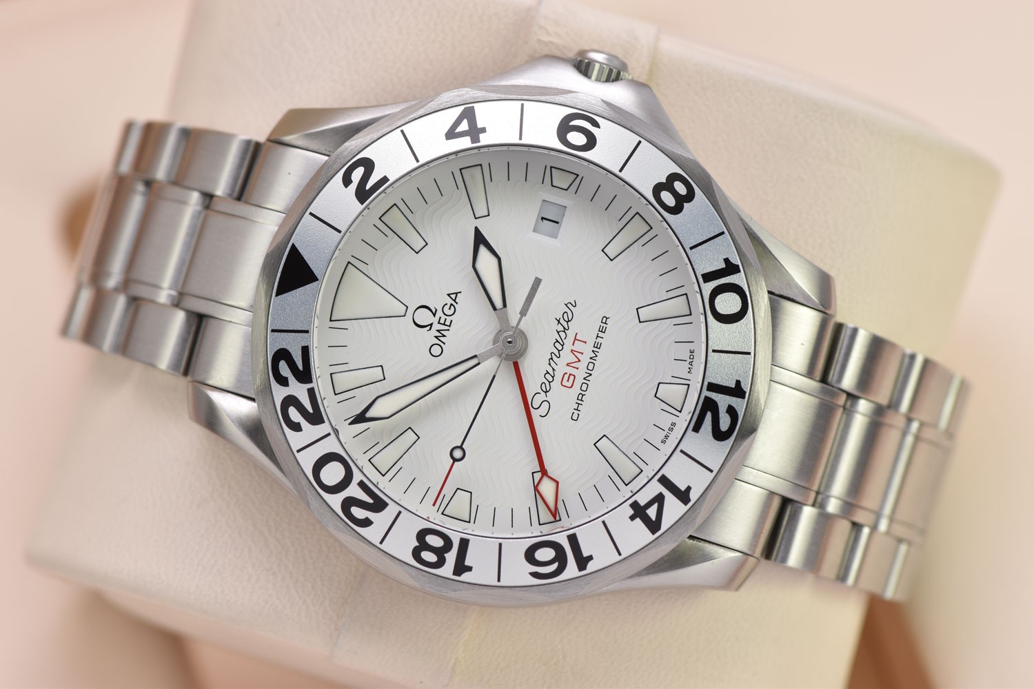 Mens Omega Seamaster GMT “Great White” Chronometer Stainless Steel 41MM 2538.20