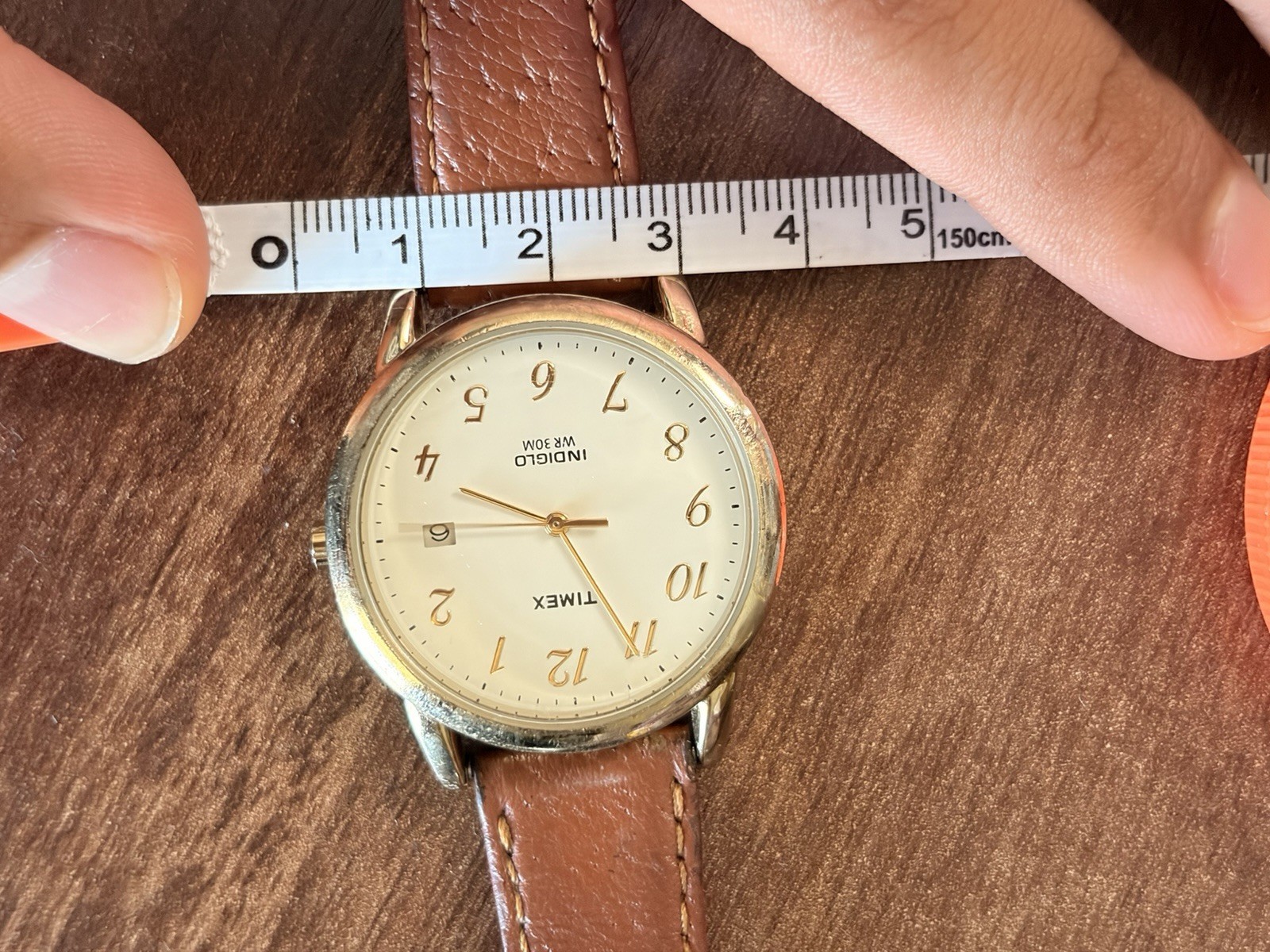Timex Indiglo Quartz Analog Date Watch Gold Tone Brown Leather Strap WR30m