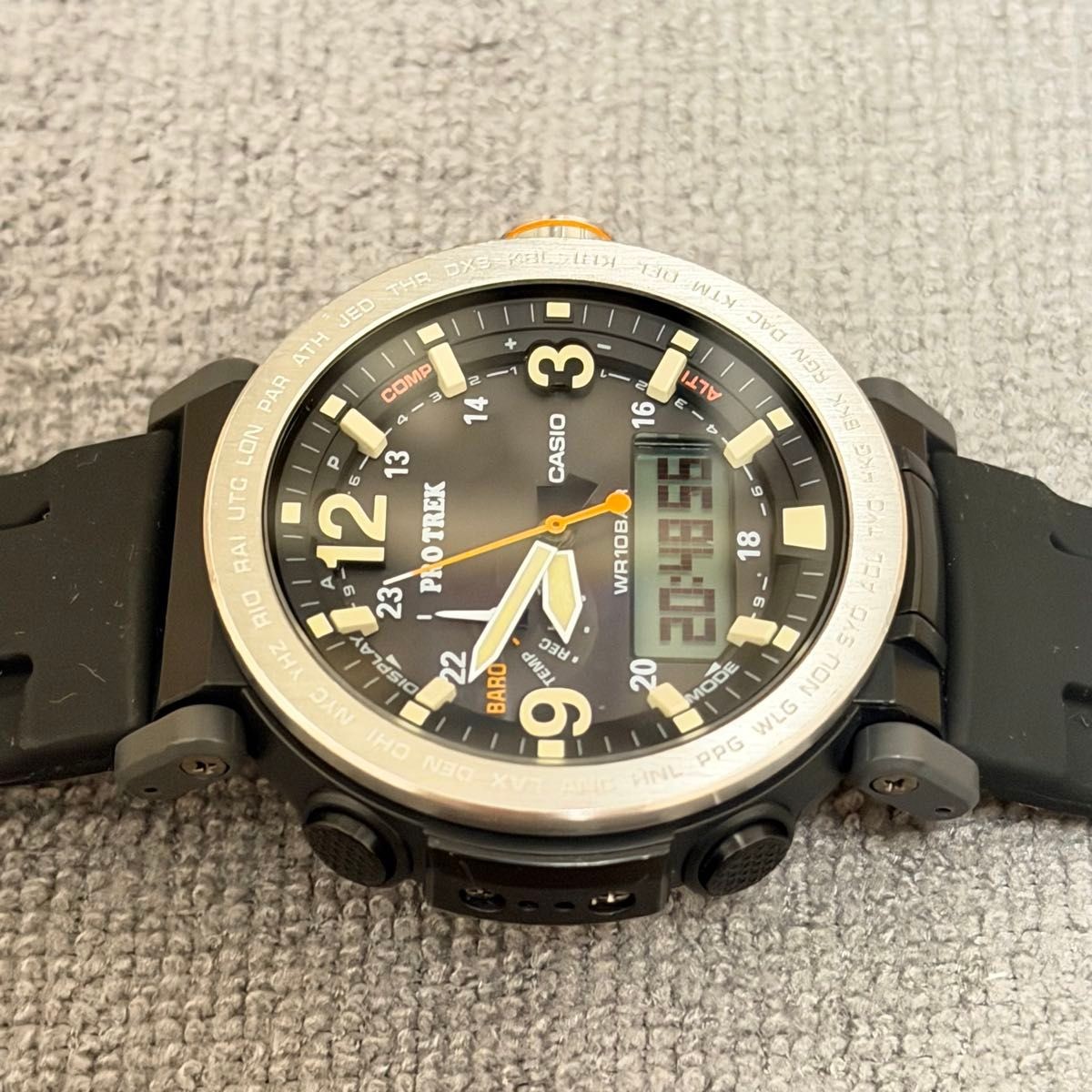 Casio PRO TREK PRG-600-1JF Tough Solar Watch