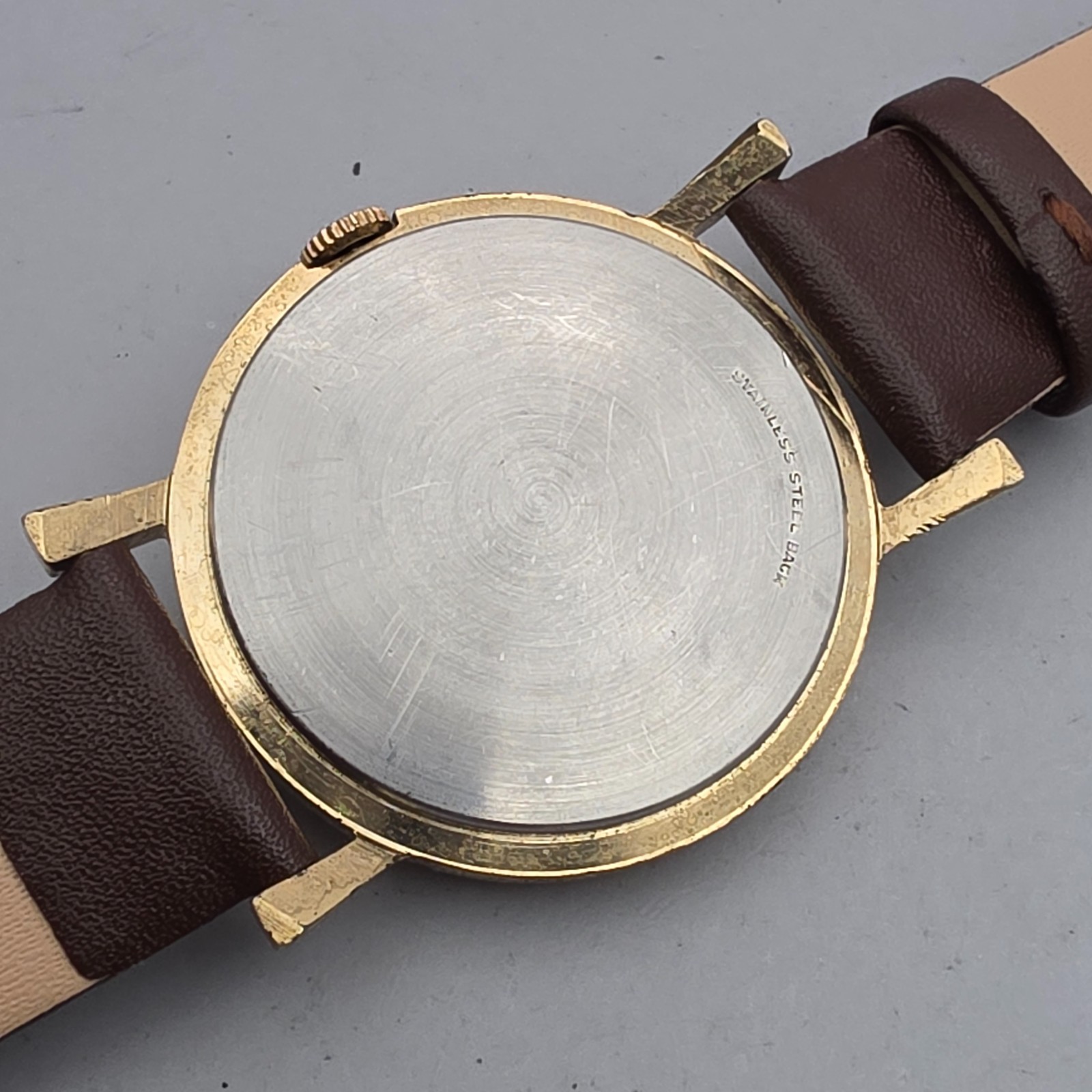 Vintage Helbros men’s manual wind watch Loyal Order of Moose linen dal 1950s