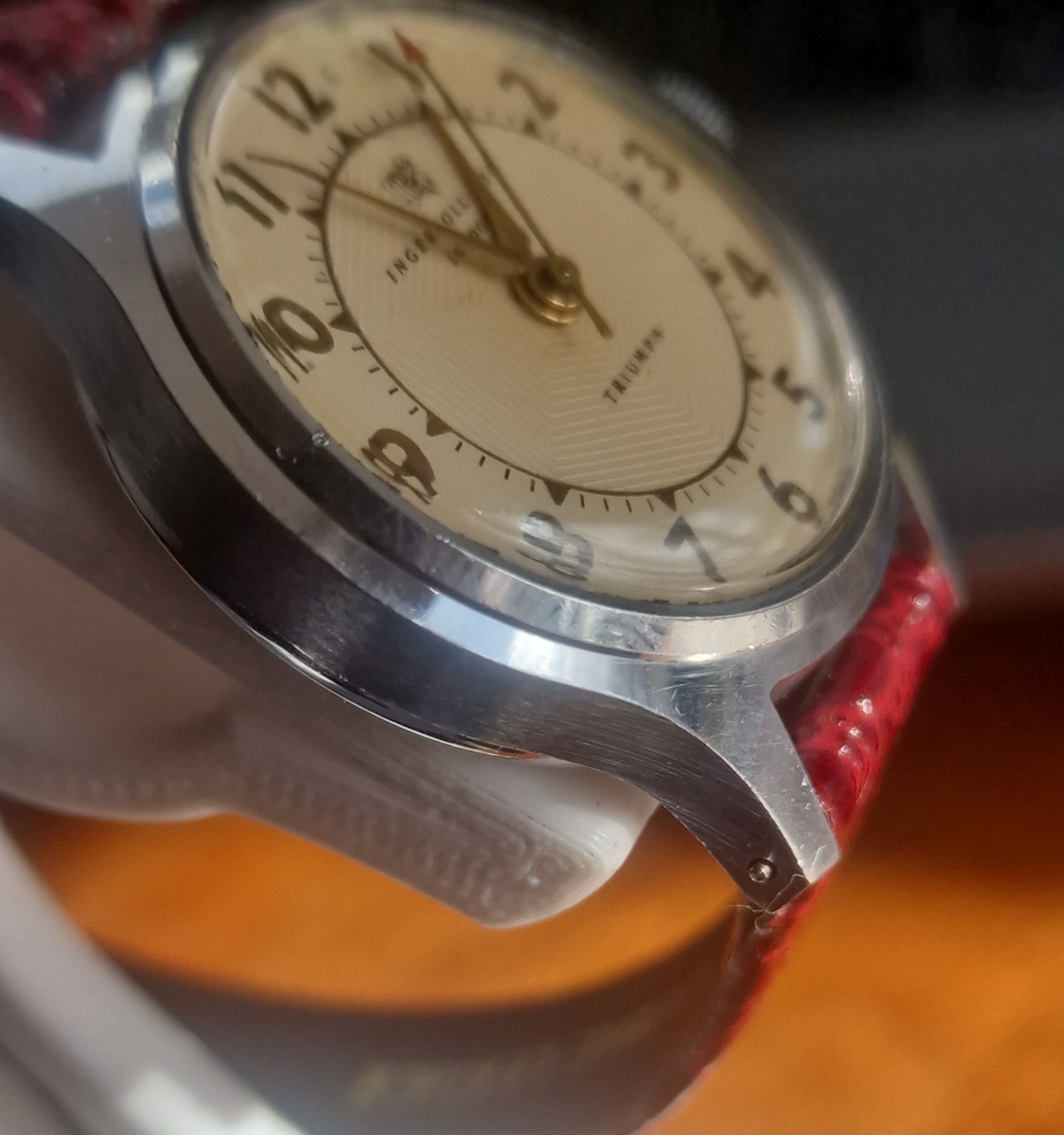 1959@ Ingersoll English Watch  (8/10) – boxed , 16mm leather strap. Very good.