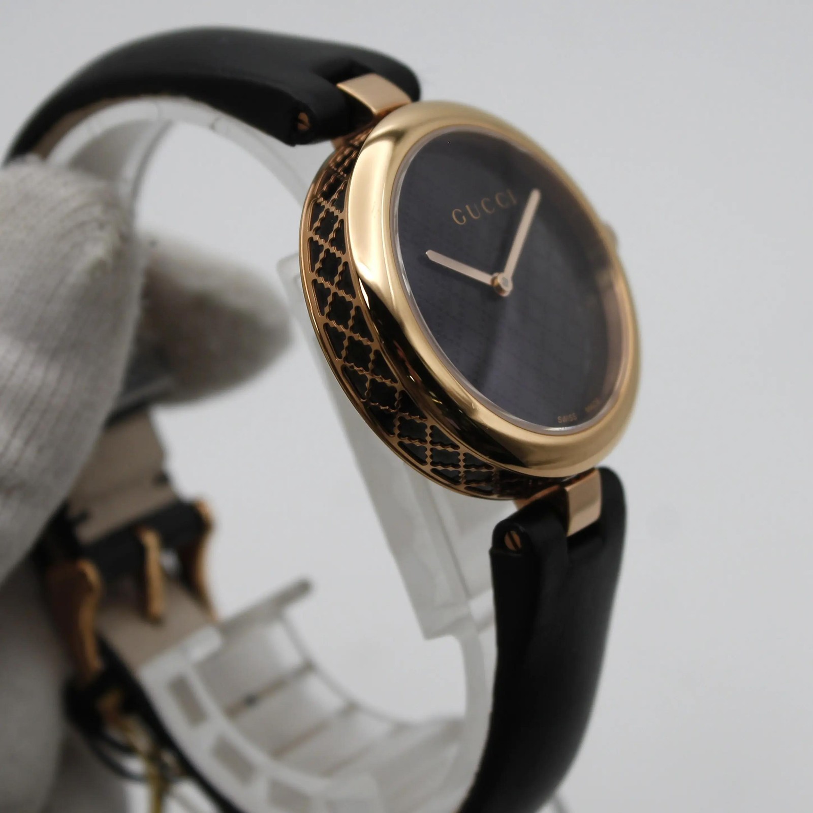 Gucci Diamantissima 31MM Rose Gold PVD Black Dial Ladies Quartz Watch YA141401