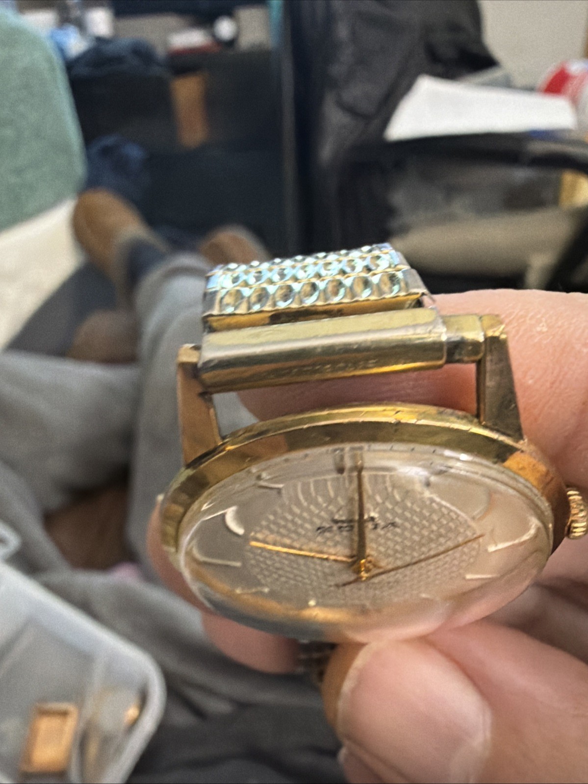 HMT Sona Watch India 17 Jewels Hand winding Gold Plated Para Shock Runs 35mm F10