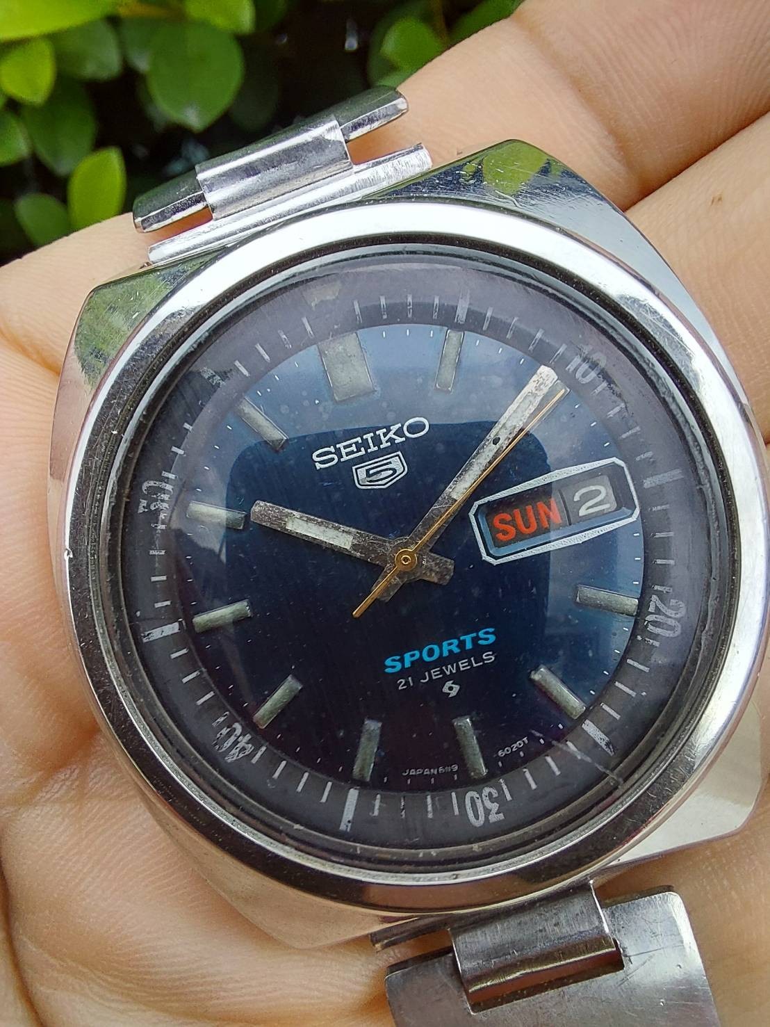 Vintage Seiko 5 Sports 6119 Automatic Blue Dial – Inner Bezel Non-Rotating.
