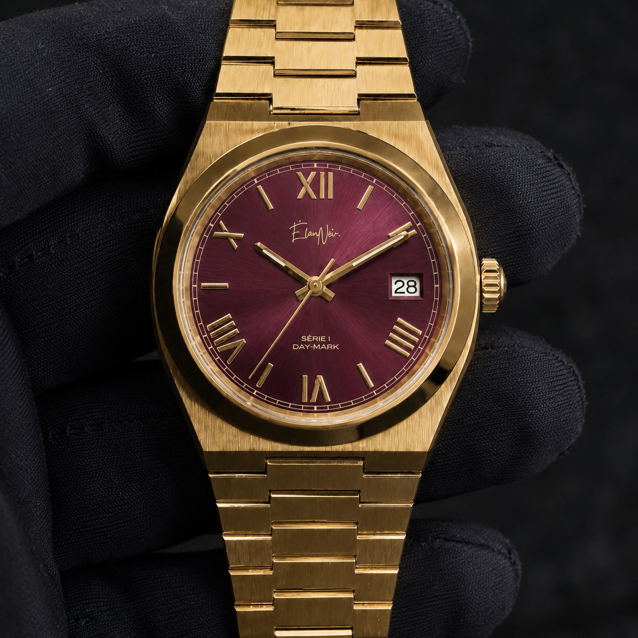 Custom Élan Noir Série I Gold/Maroon 39mm Auto NH35 Sapphire Steel Watch
