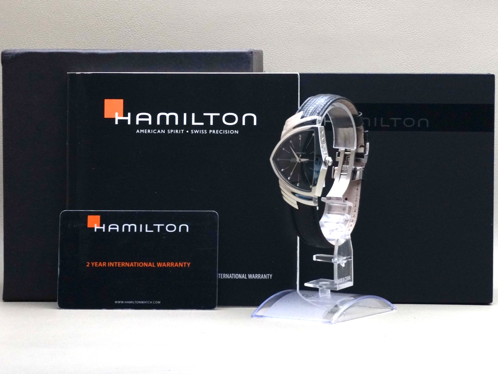 Hamilton Ventura H244112 Quartz Men’s Watch 32mm Black Dial with Box Paper