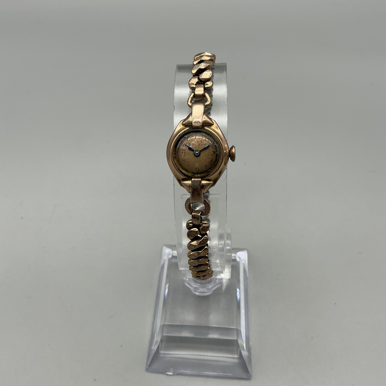 Vintage Bulova Womens Watch 16mm Gold Tone Manual Wind Stretch Bracelet
