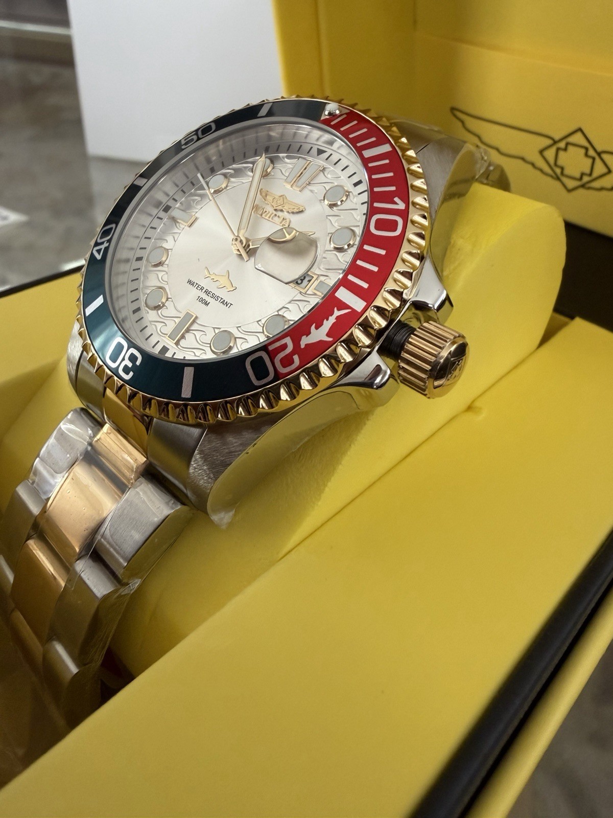 New Men’s Invicta Pro diver Two Tone Current Wave Watch 43mm