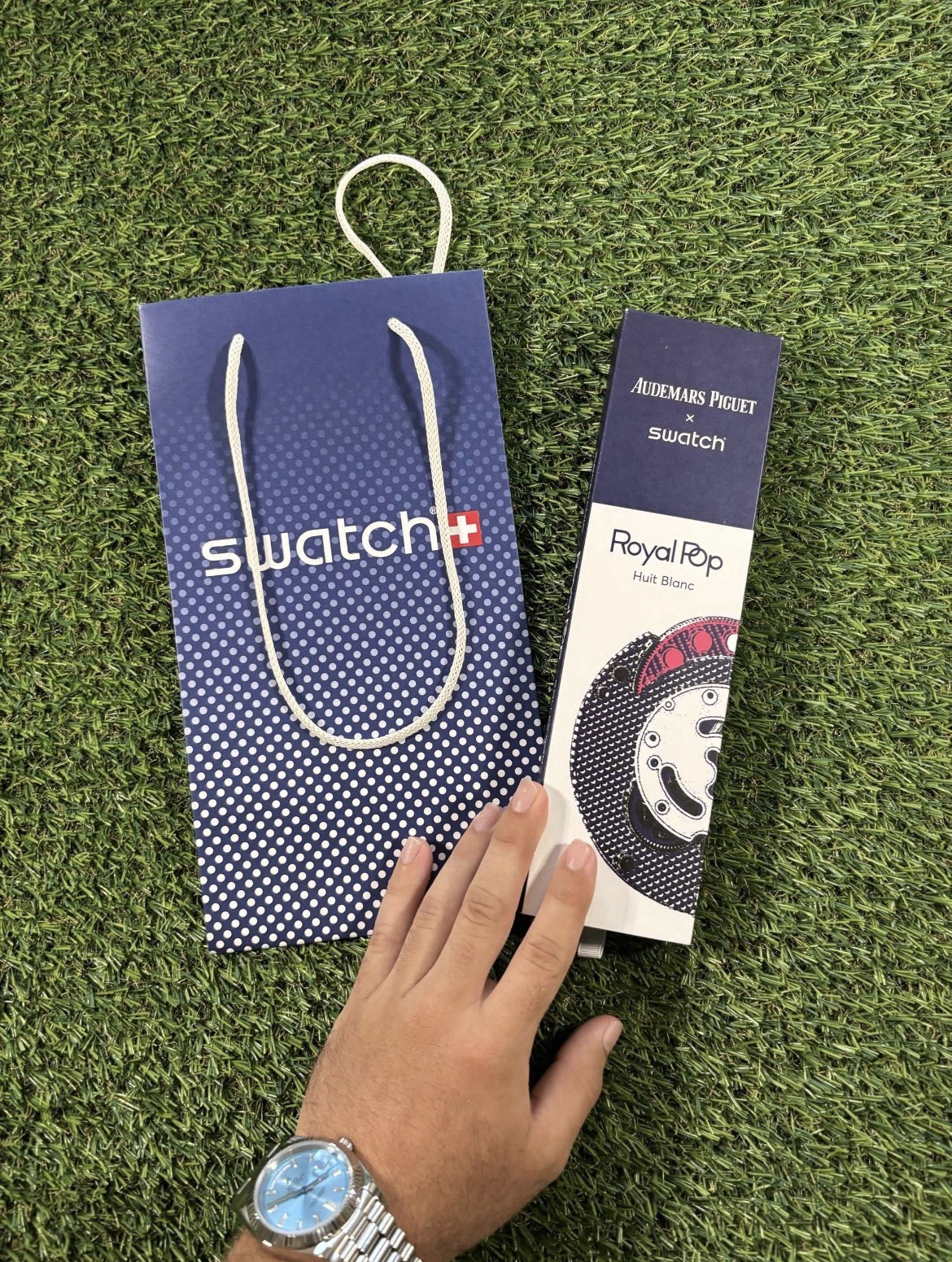 Ap X Swatch Pop Legacy Huit Blanc Comes With Receipt And Bag New In Box