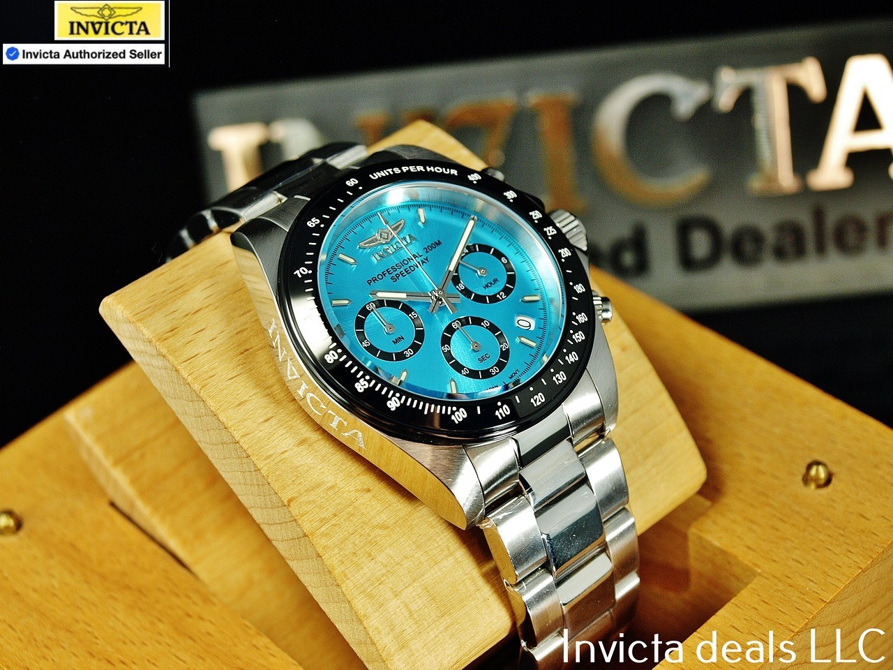 Rare Invicta Men’s 40mm SPEEDWAY DRAGSTER Chronograph TURQUOISE DIAL 200m Watch
