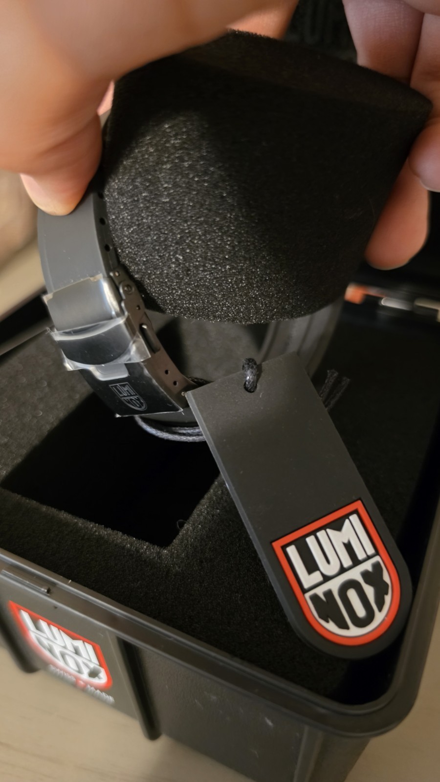 Luminox Pacific Diver XS.3135.B 44mm Swiss Made Dive Red Watch Sapphire Crystal