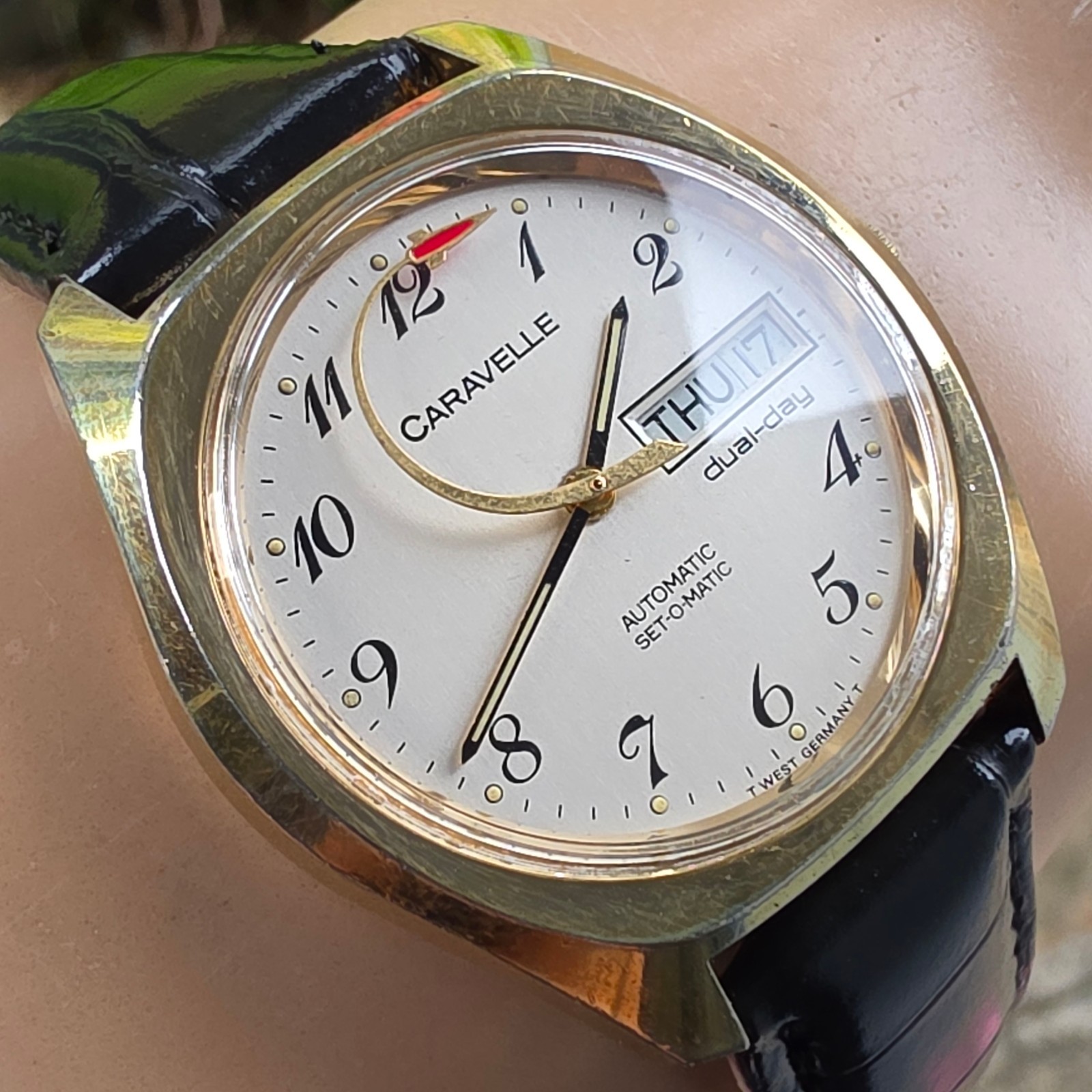 Vintage CARAVELLE men’s automatic watch day/date Rocket second hand germany 1978