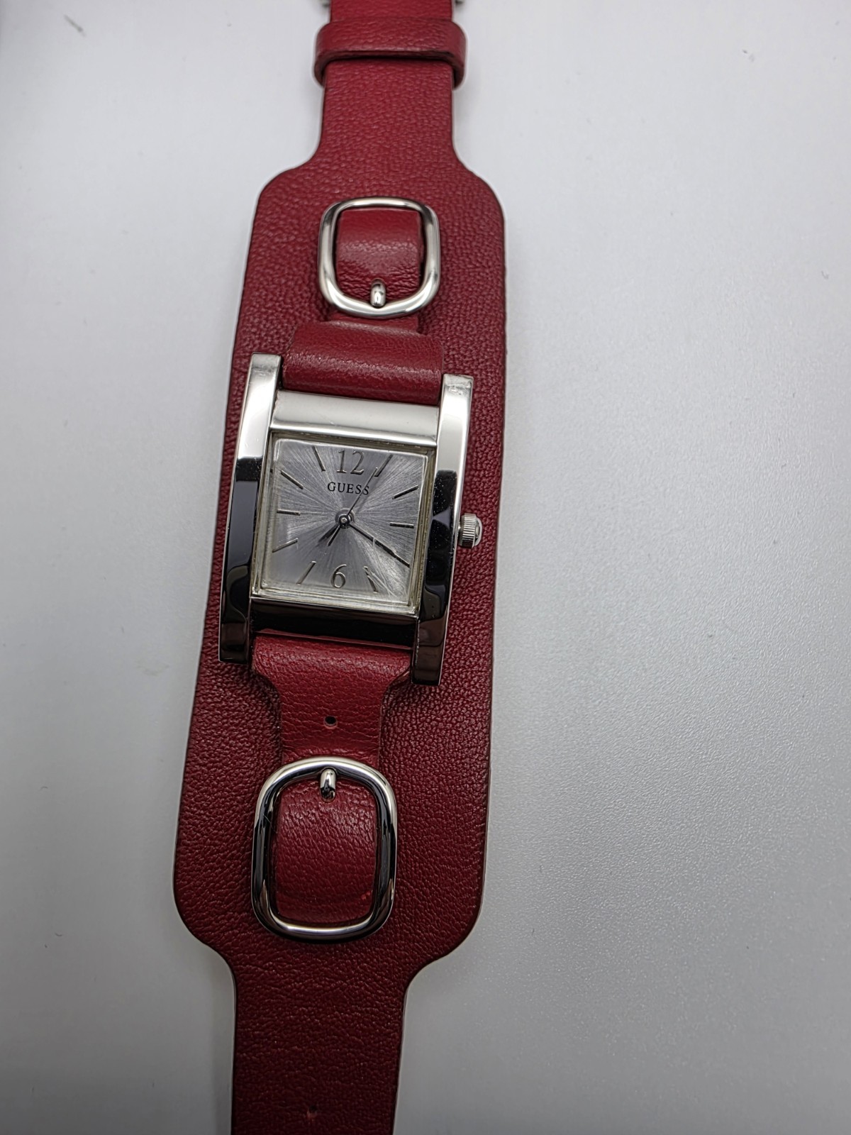 Guess Women’s Cuff Watch Gift Set 3 Interchangeable Bands Brand New With Case