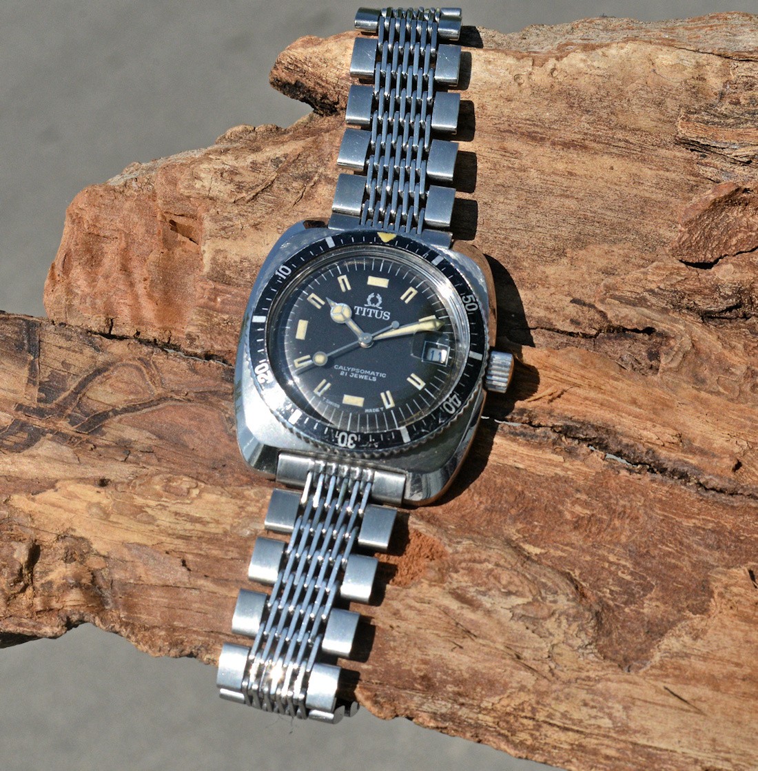 Titus Calypsomatic 8375 Diver Rare 1967-1970 Wrist Watch With Steel Bracelet