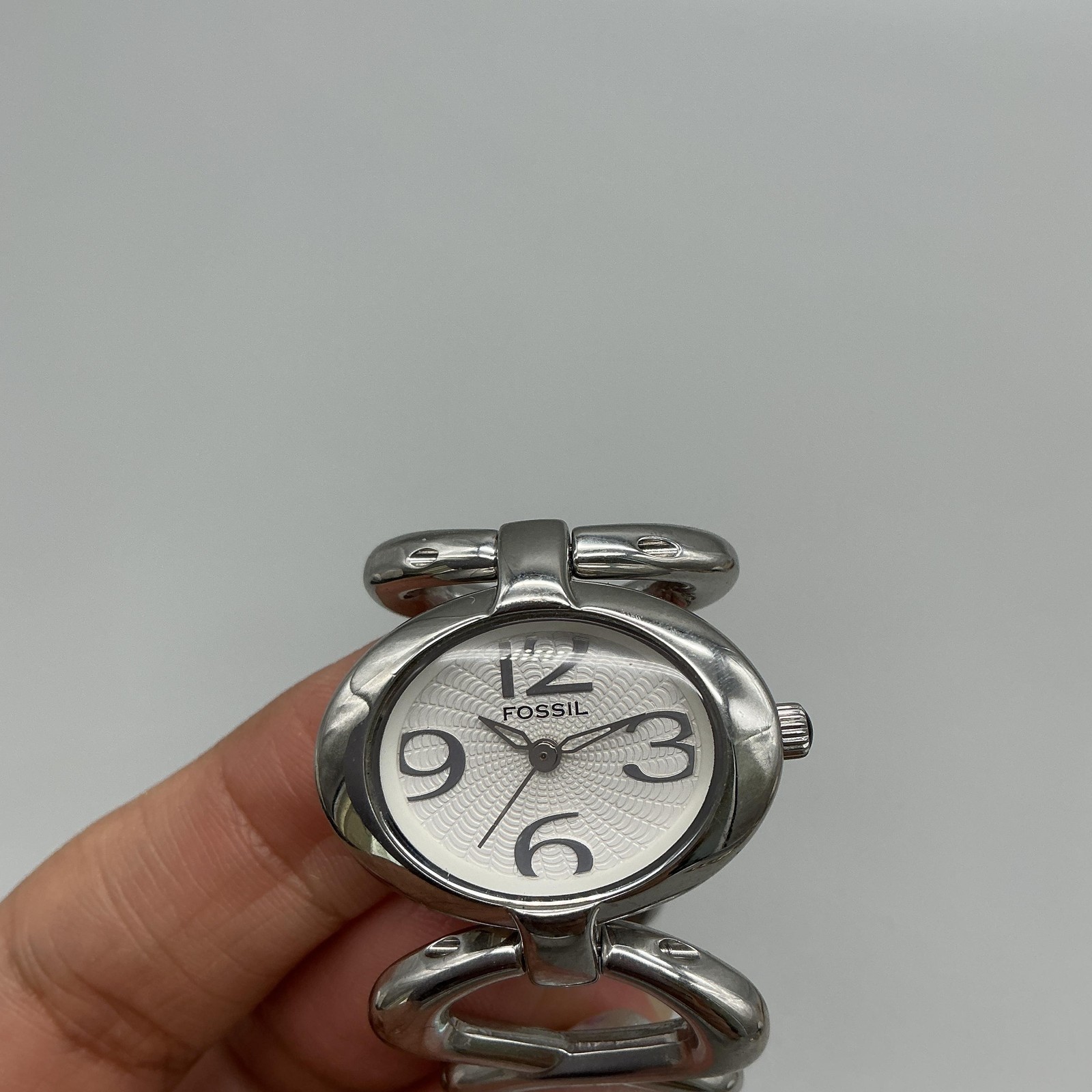 Fossil F2 Womens Watch 29mm White Dial Stainless Band ES-1971 New Battery 6.75″
