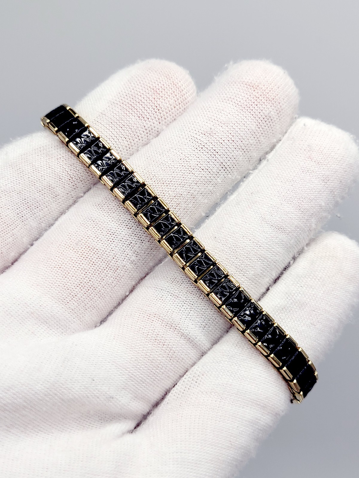 Bulova Ladies Diamond Watch 10K Gold Filled Art Deco Cocktail Vintage 1940 RUNS